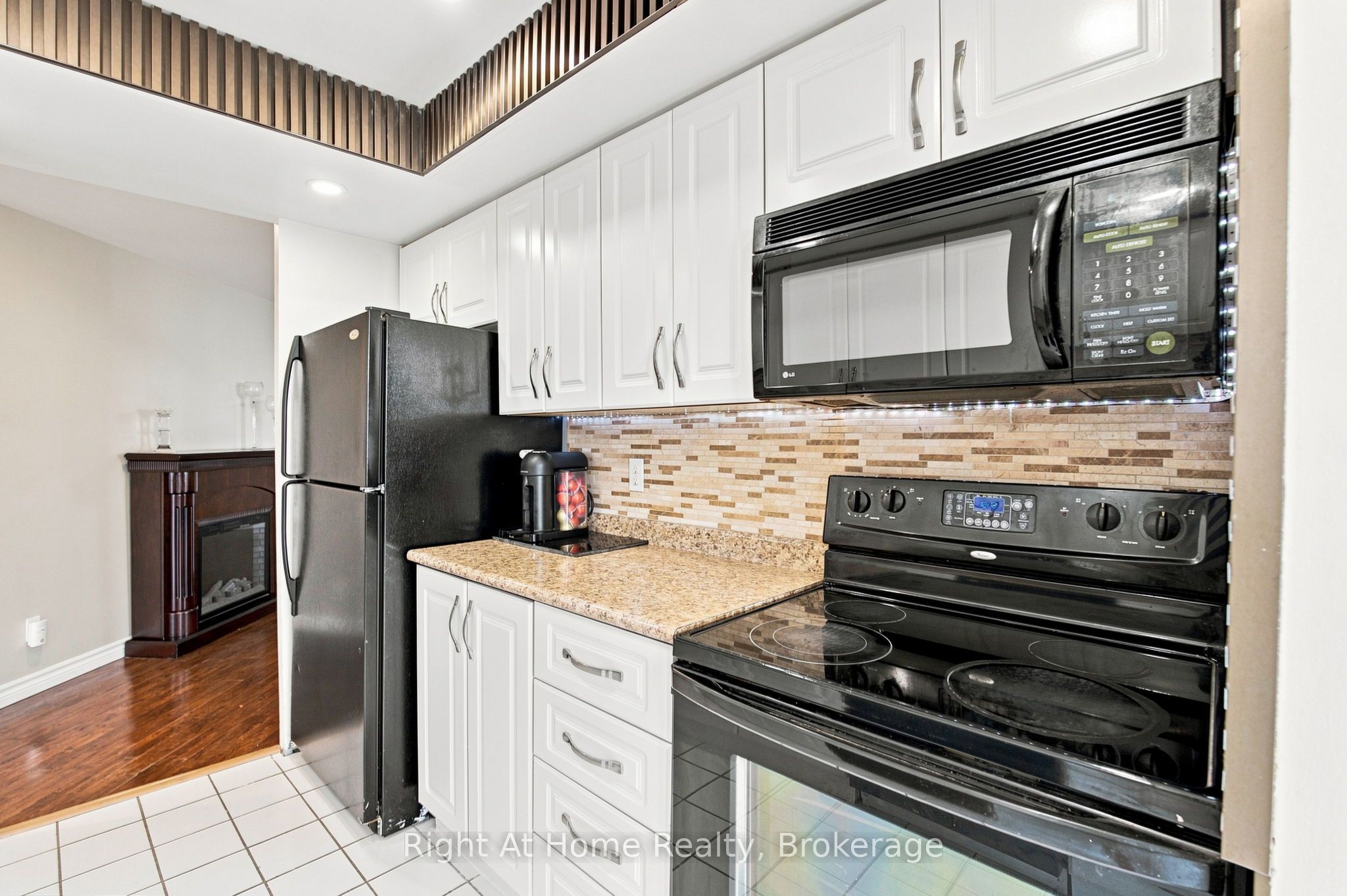 11753 Sheppard Avenue E 1215 Property Photo 23