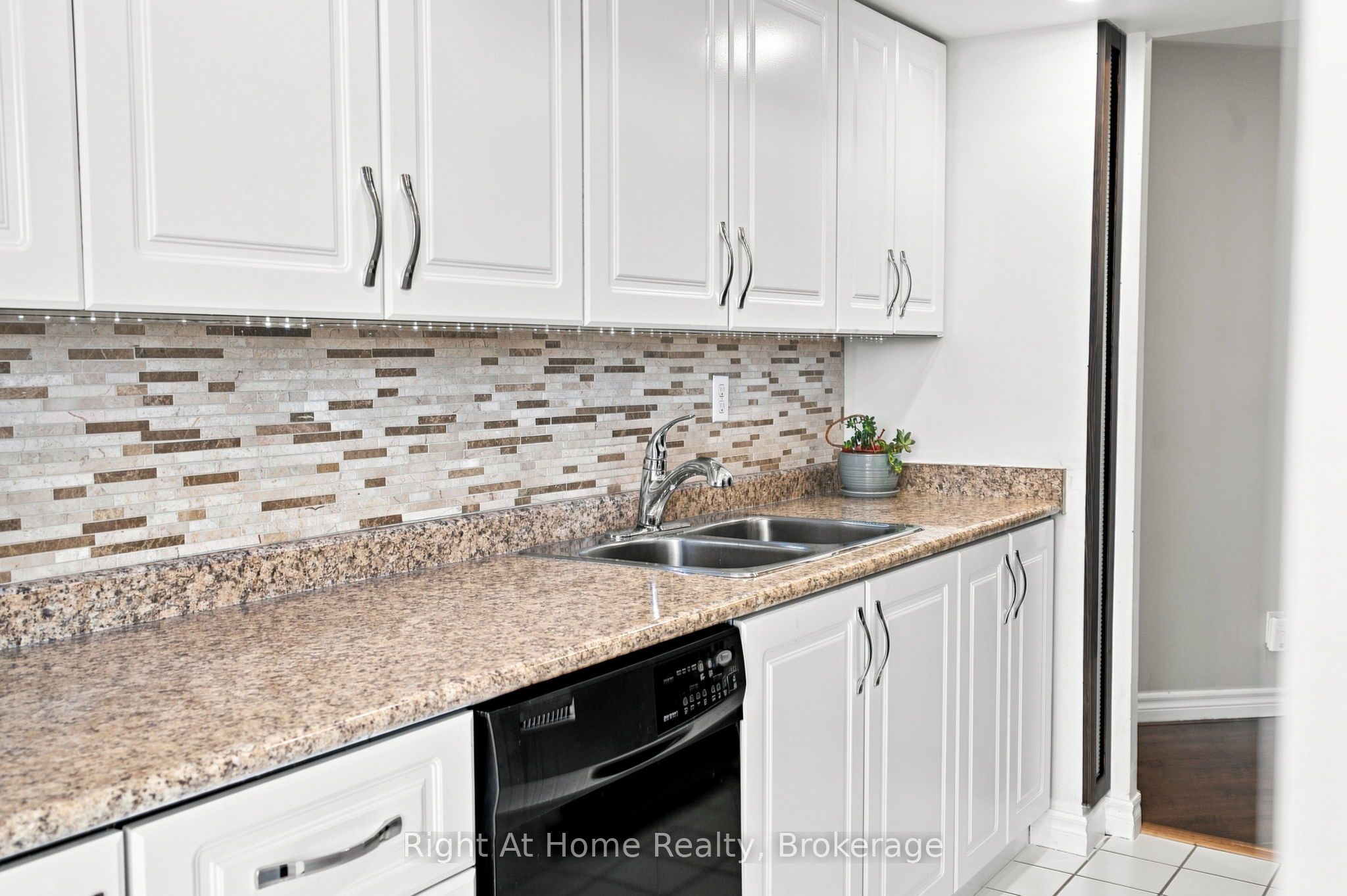11753 Sheppard Avenue E 1215 Property Photo 24