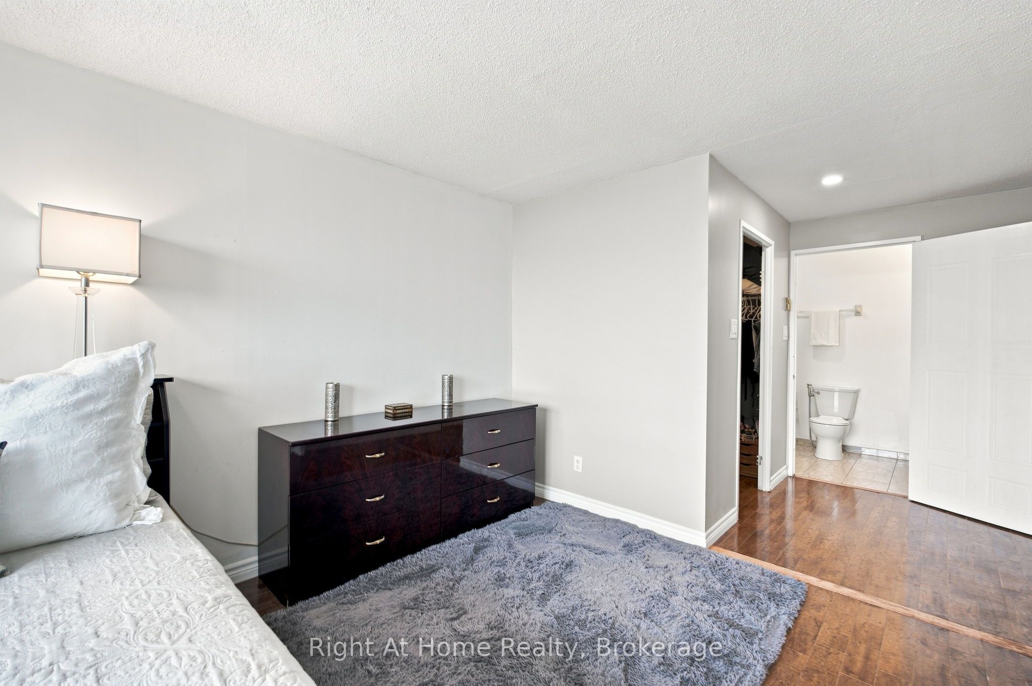 11753 Sheppard Avenue E 1215 Property Photo 26