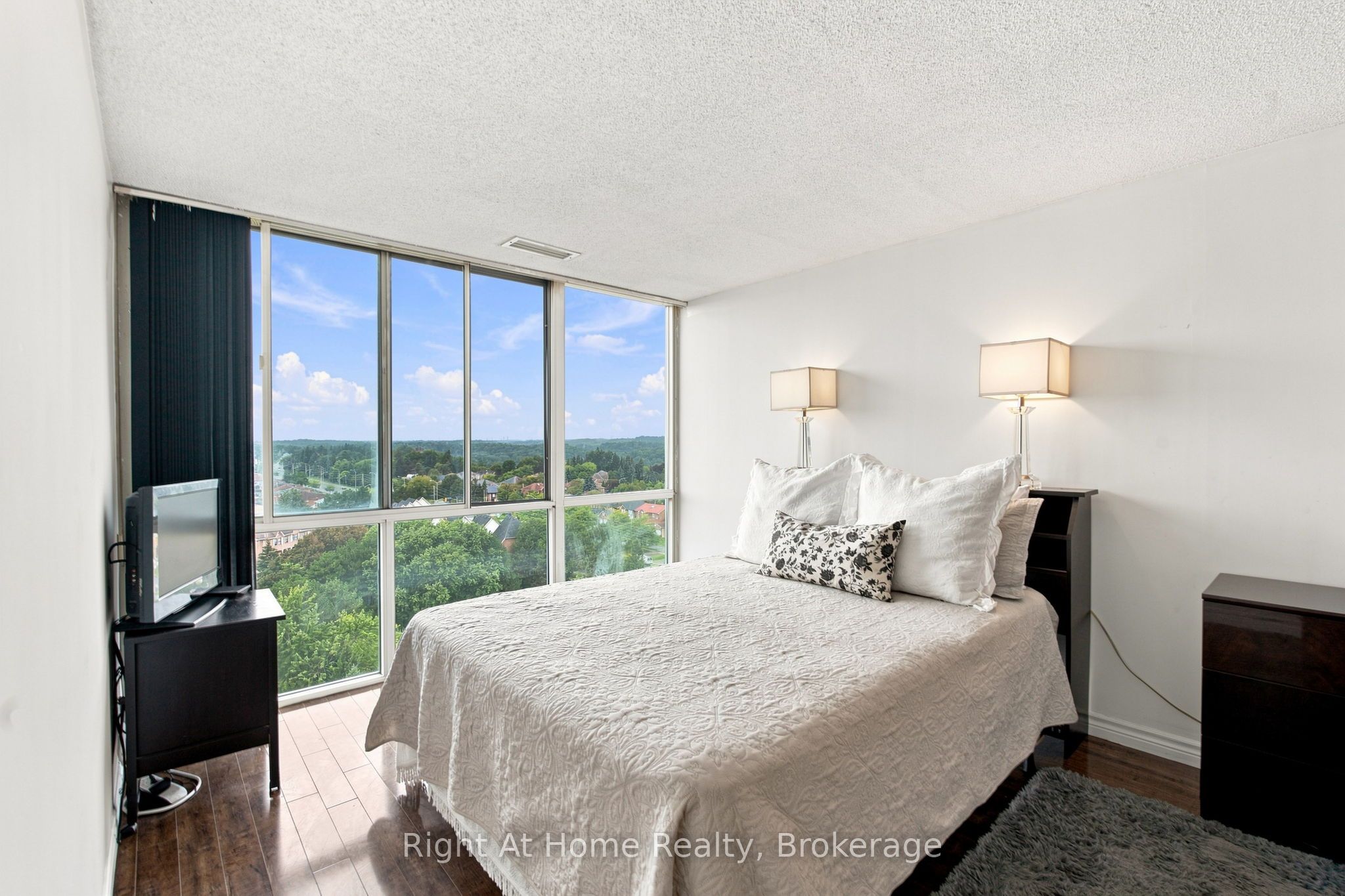 11753 Sheppard Avenue E 1215 Property Photo 28