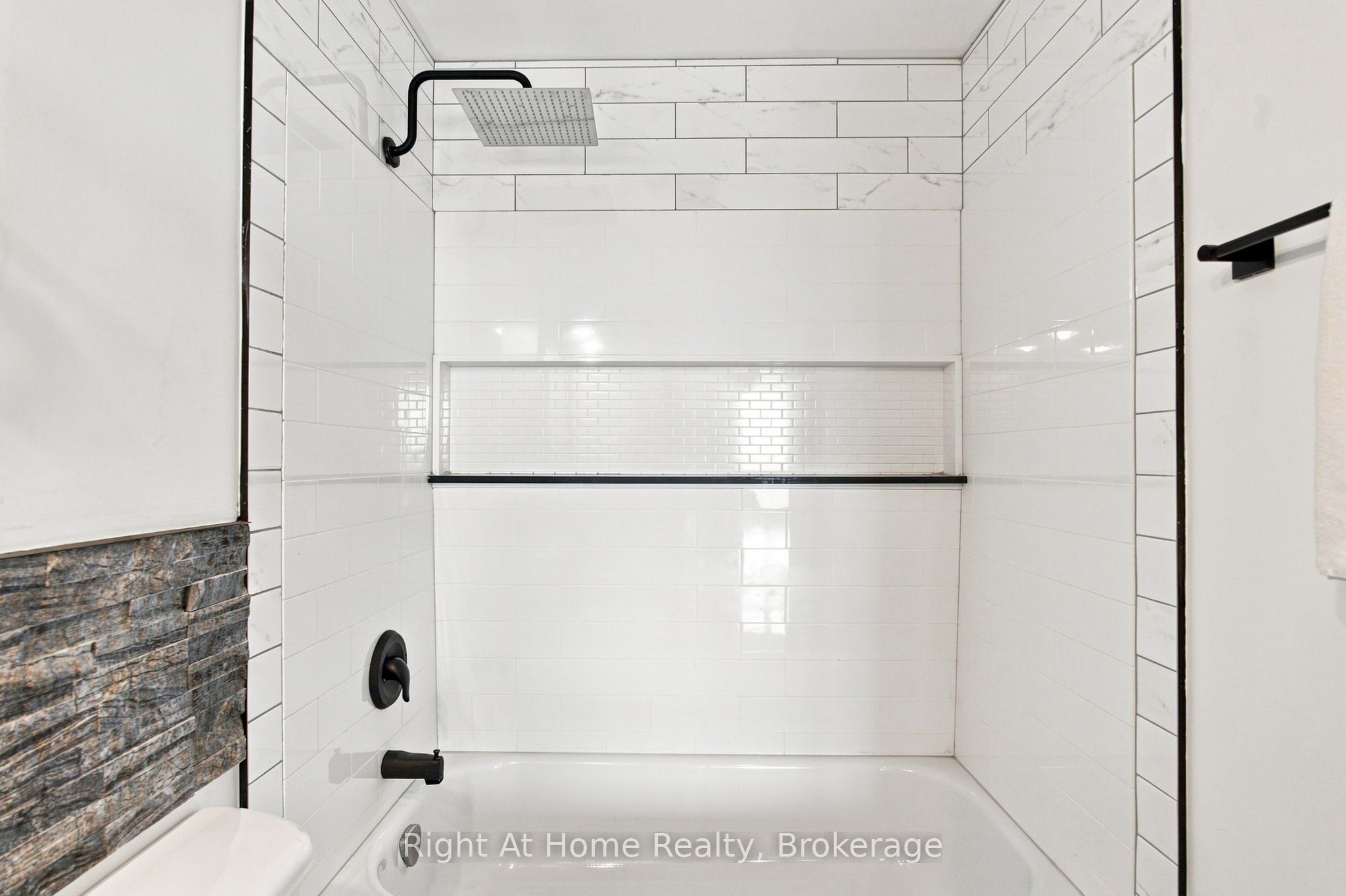 11753 Sheppard Avenue E 1215 Property Photo 35