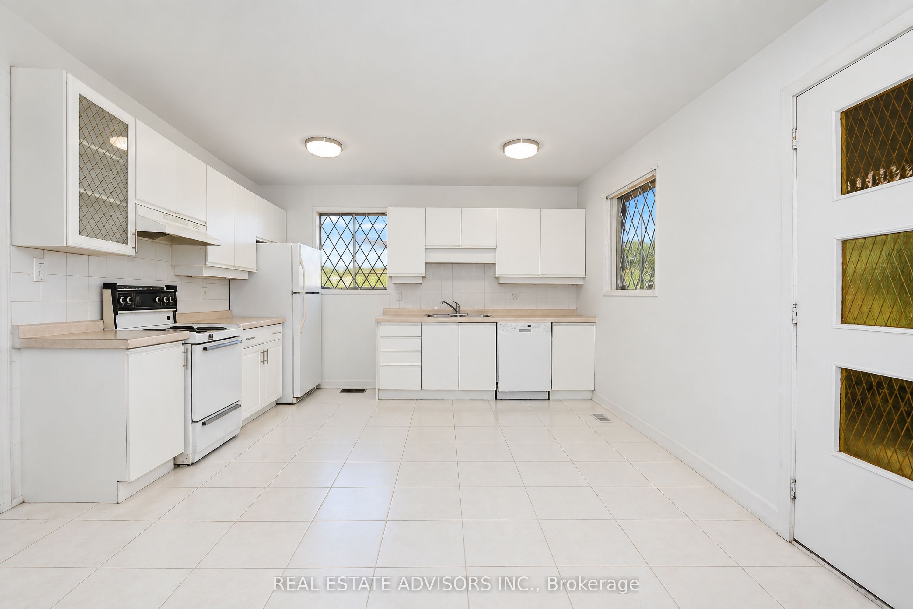 712 Annland Street Property Photo 11