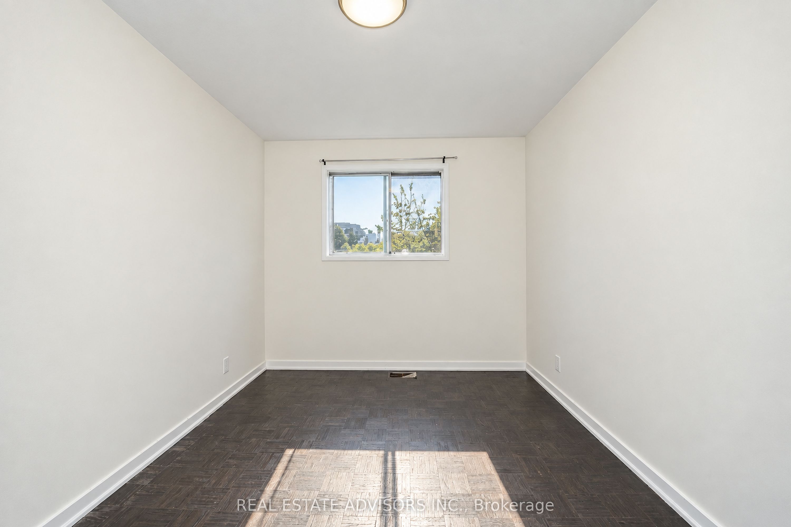 712 Annland Street Property Photo 12