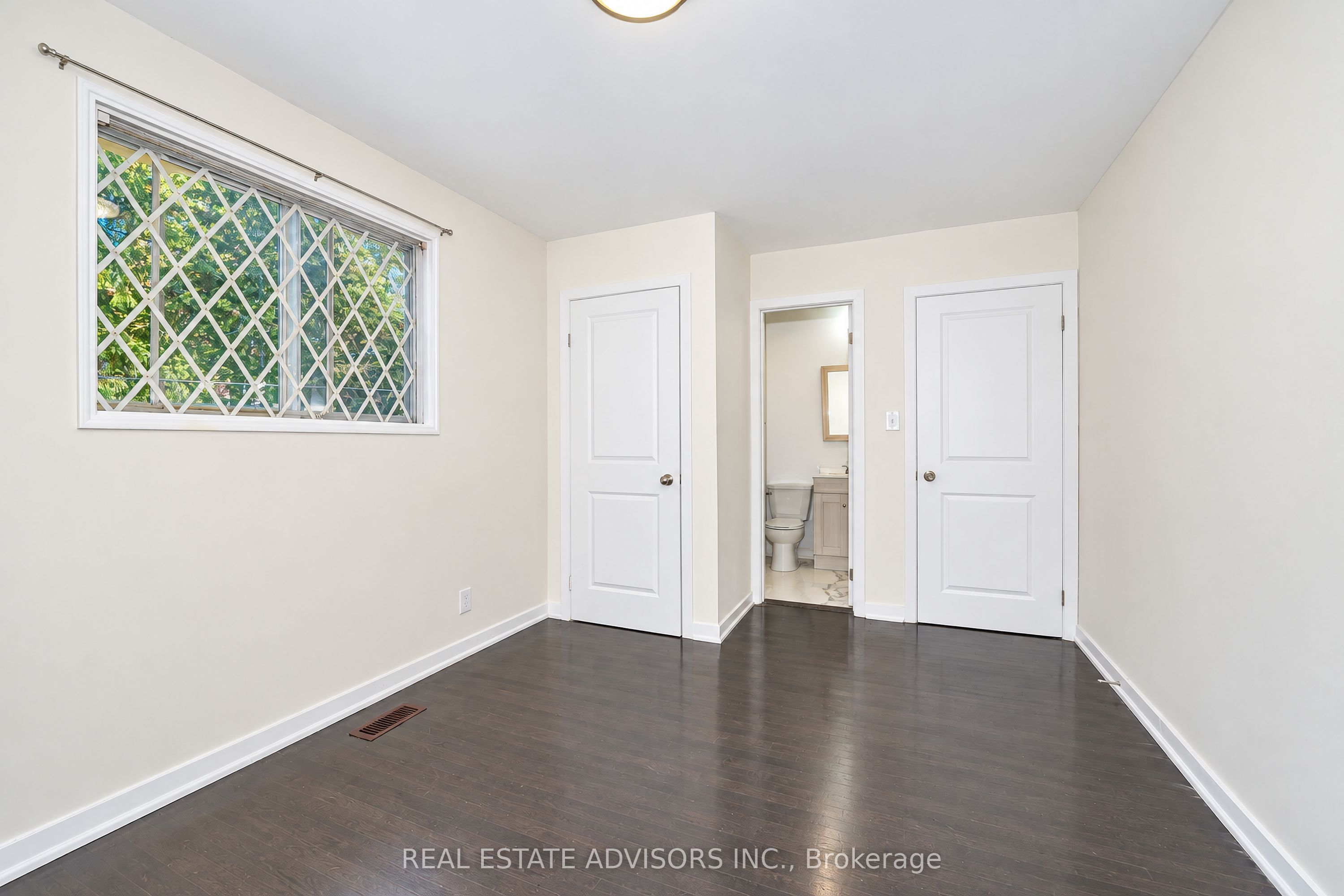 712 Annland Street Property Photo 16