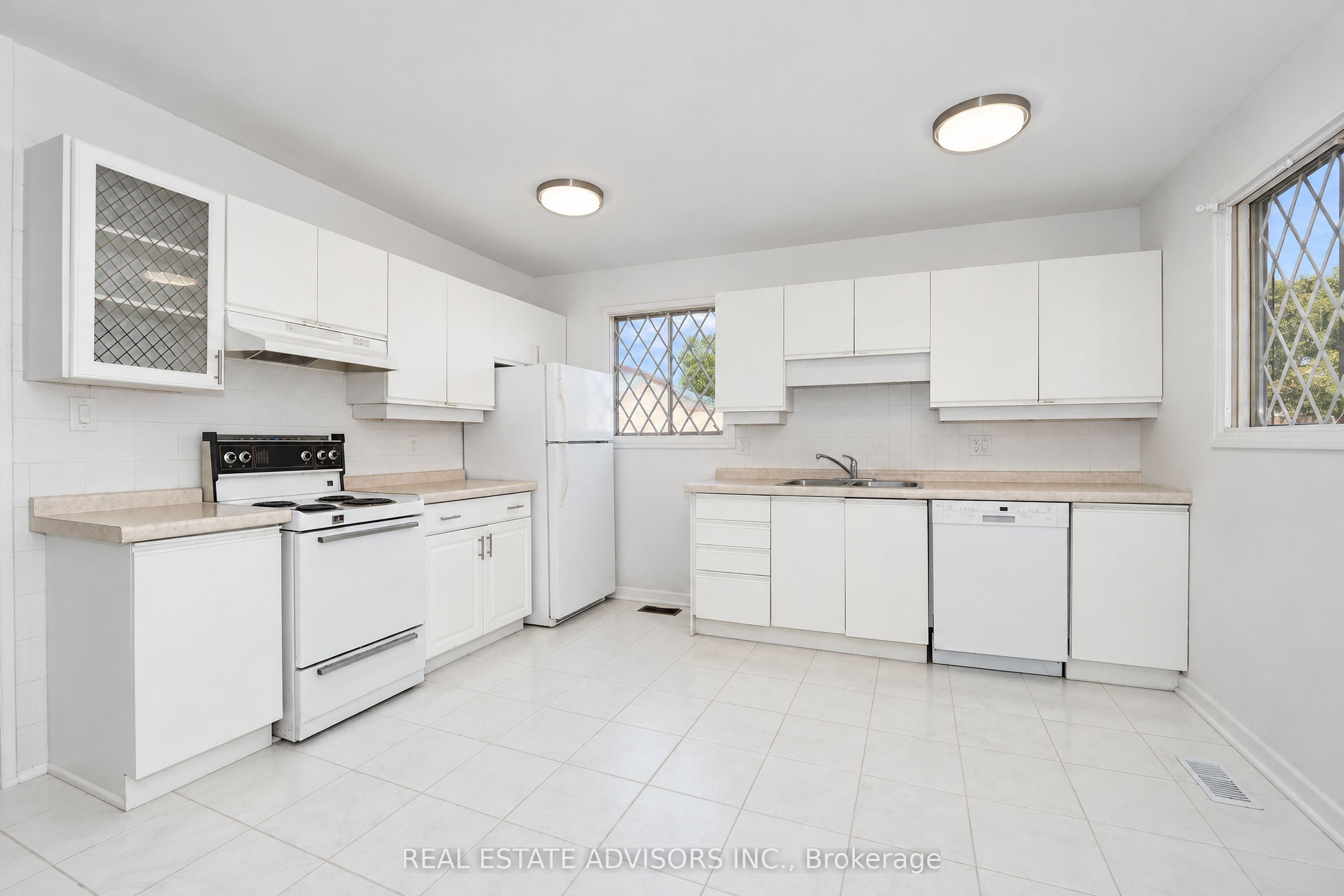 712 Annland Street Property Photo 22