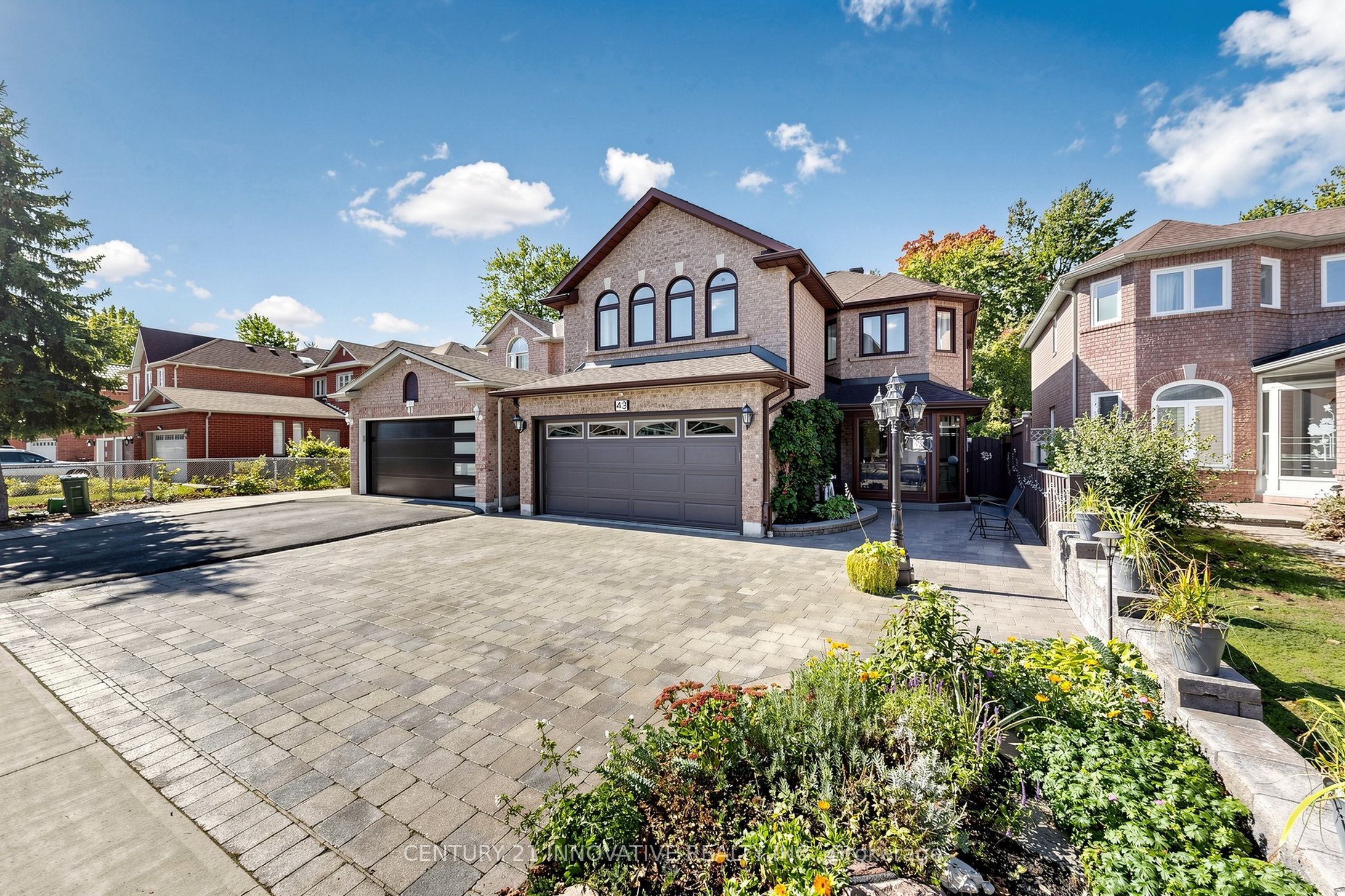 43 Bonnydon Crescent Property Photo 1