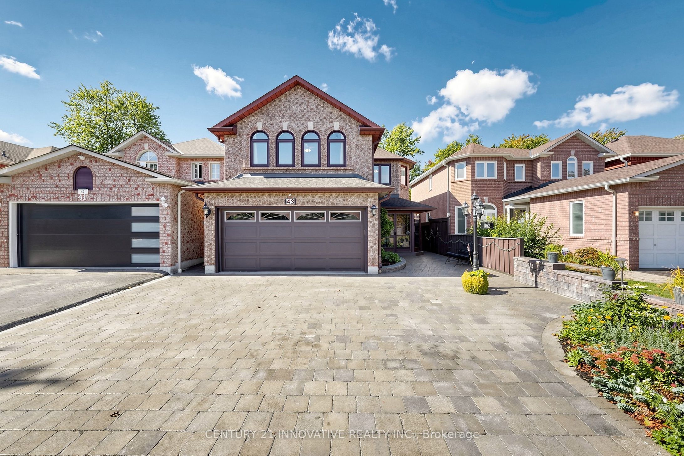 43 Bonnydon Crescent Property Photo 3