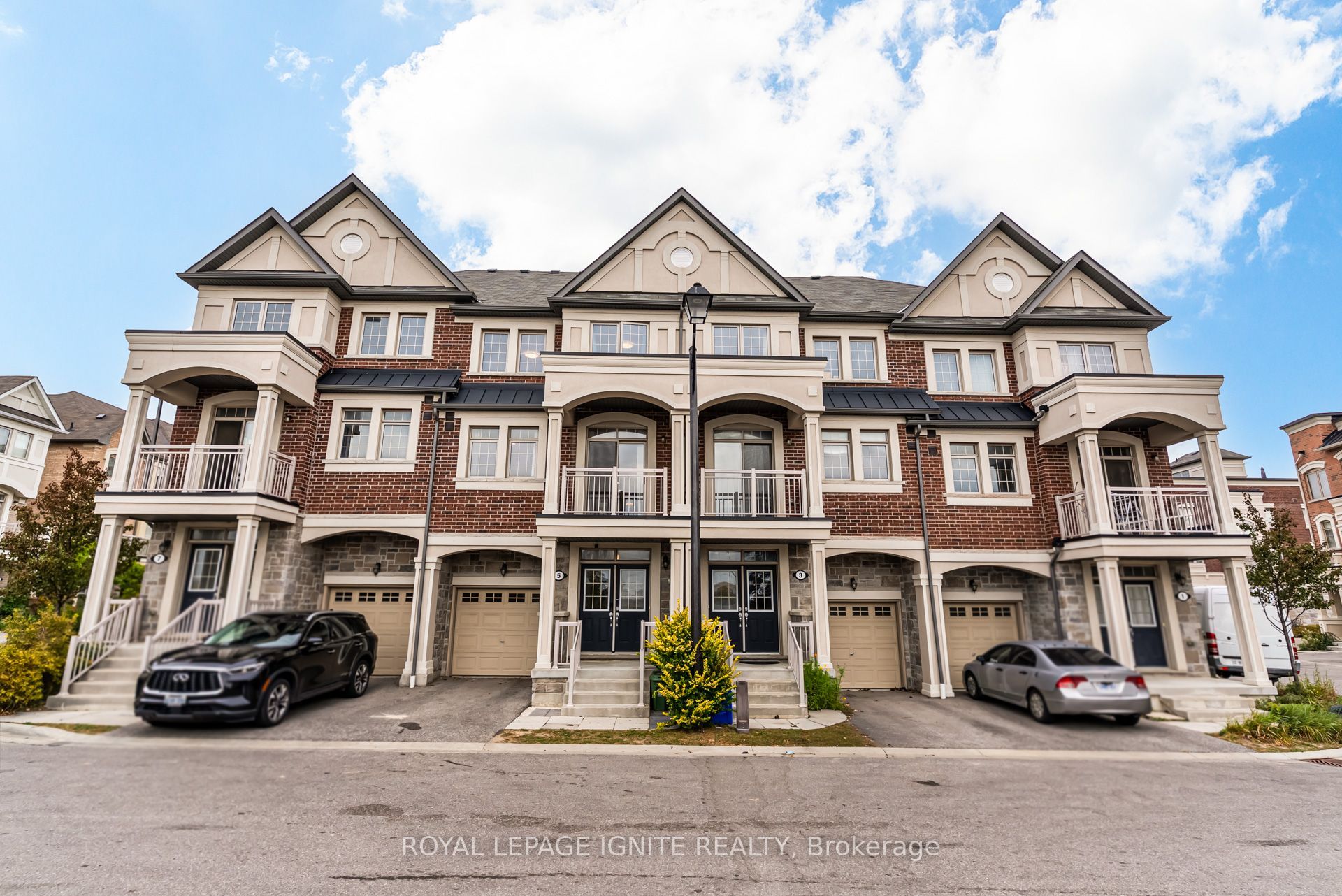 5 Sleeky Lane Property Photo 1