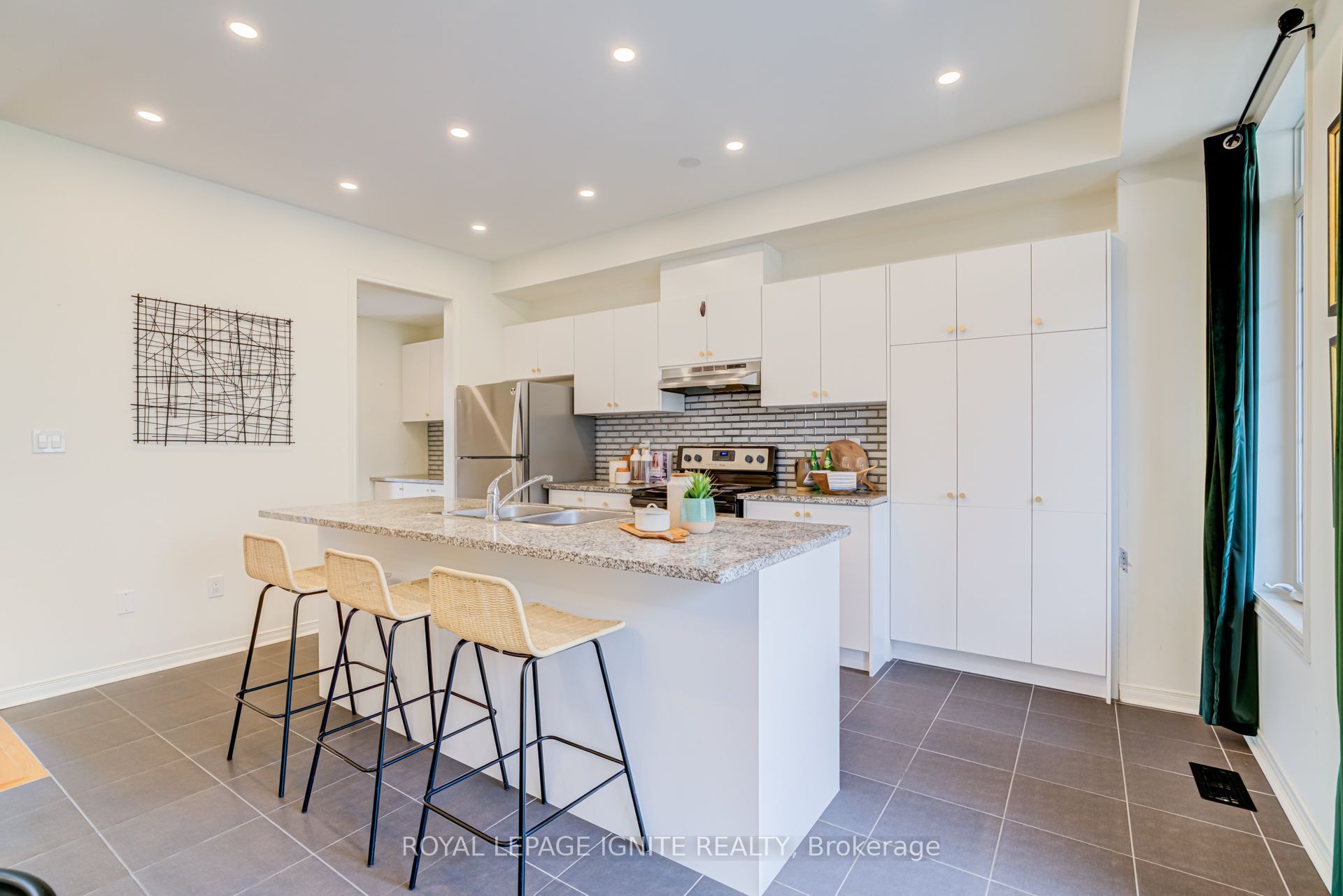 5 Sleeky Lane Property Photo 33
