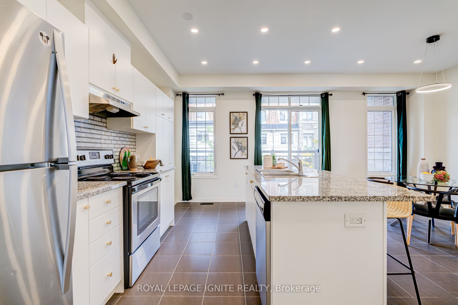 5 Sleeky Lane Property Photo 36