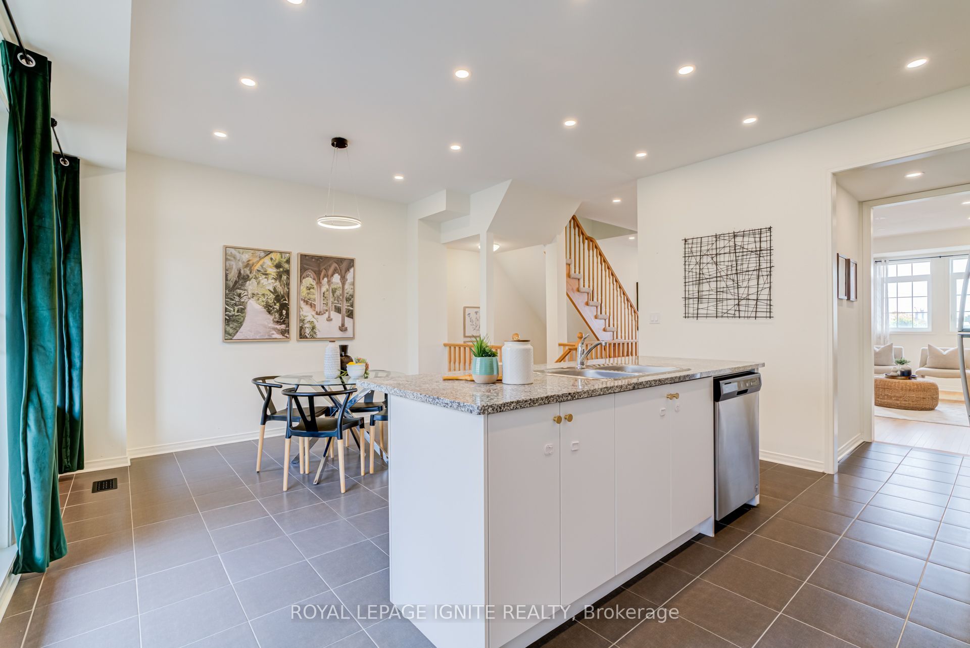 5 Sleeky Lane Property Photo 37