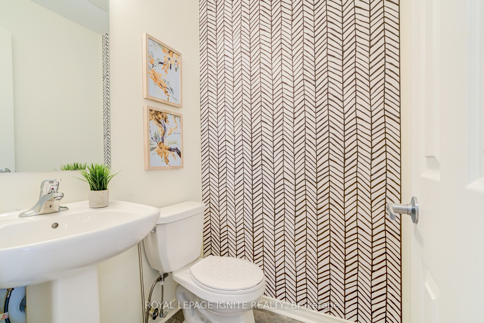 5 Sleeky Lane Property Photo 41