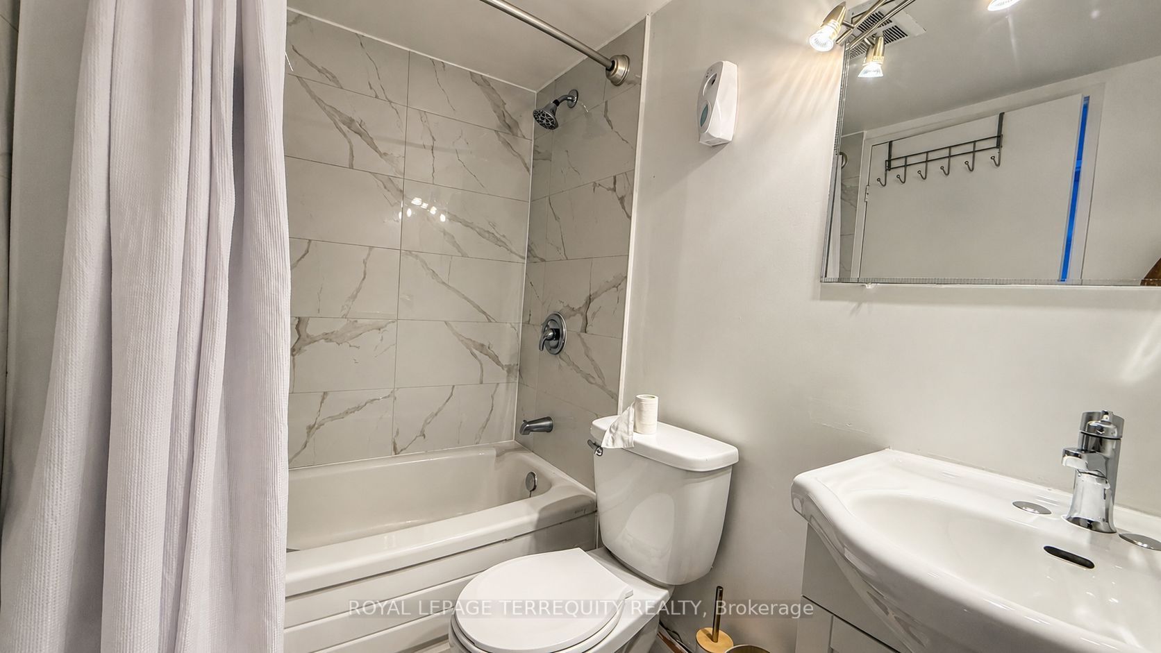 100 Wingarden Court 409 Property Photo 12