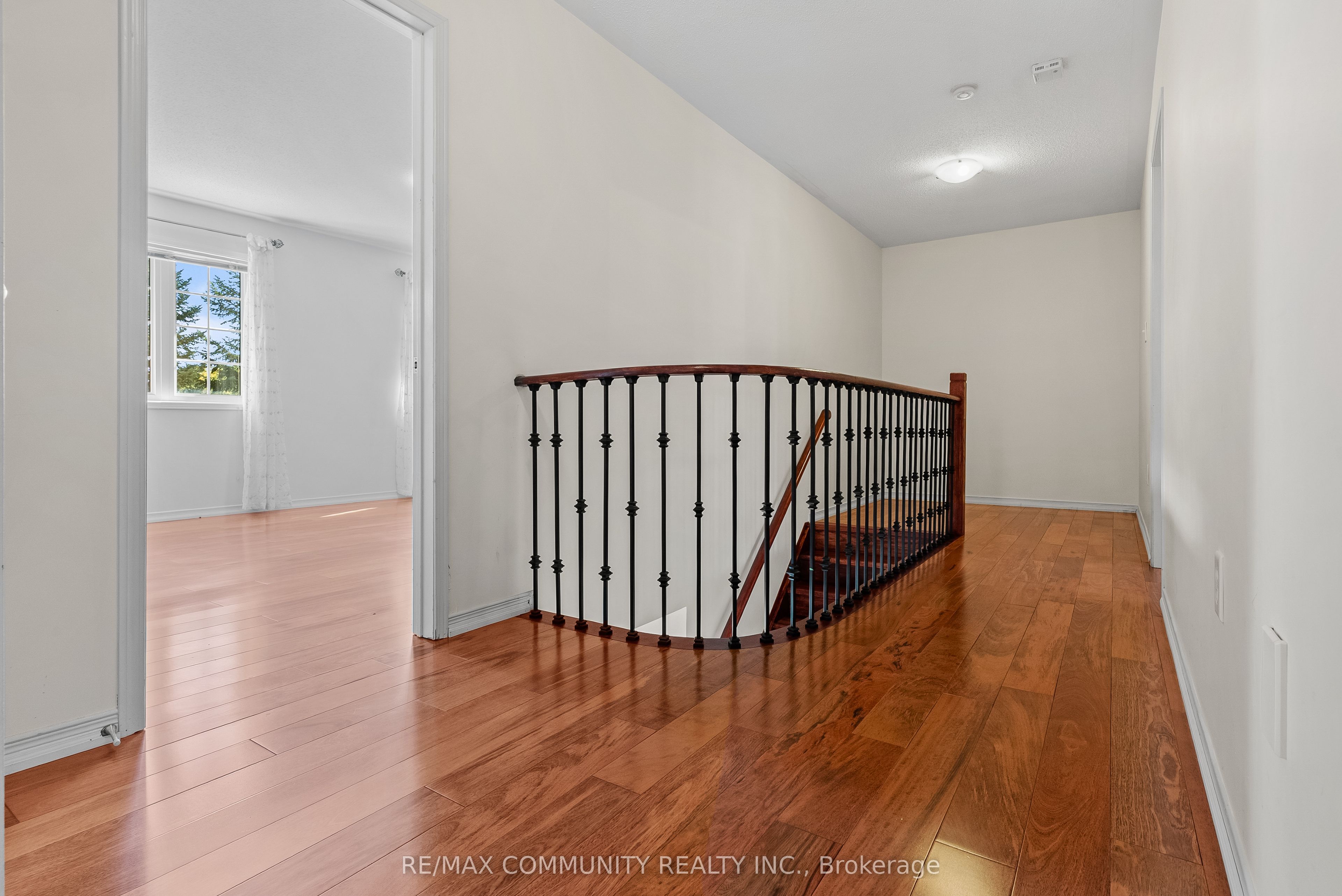 54 Morland Crescent Property Photo 20