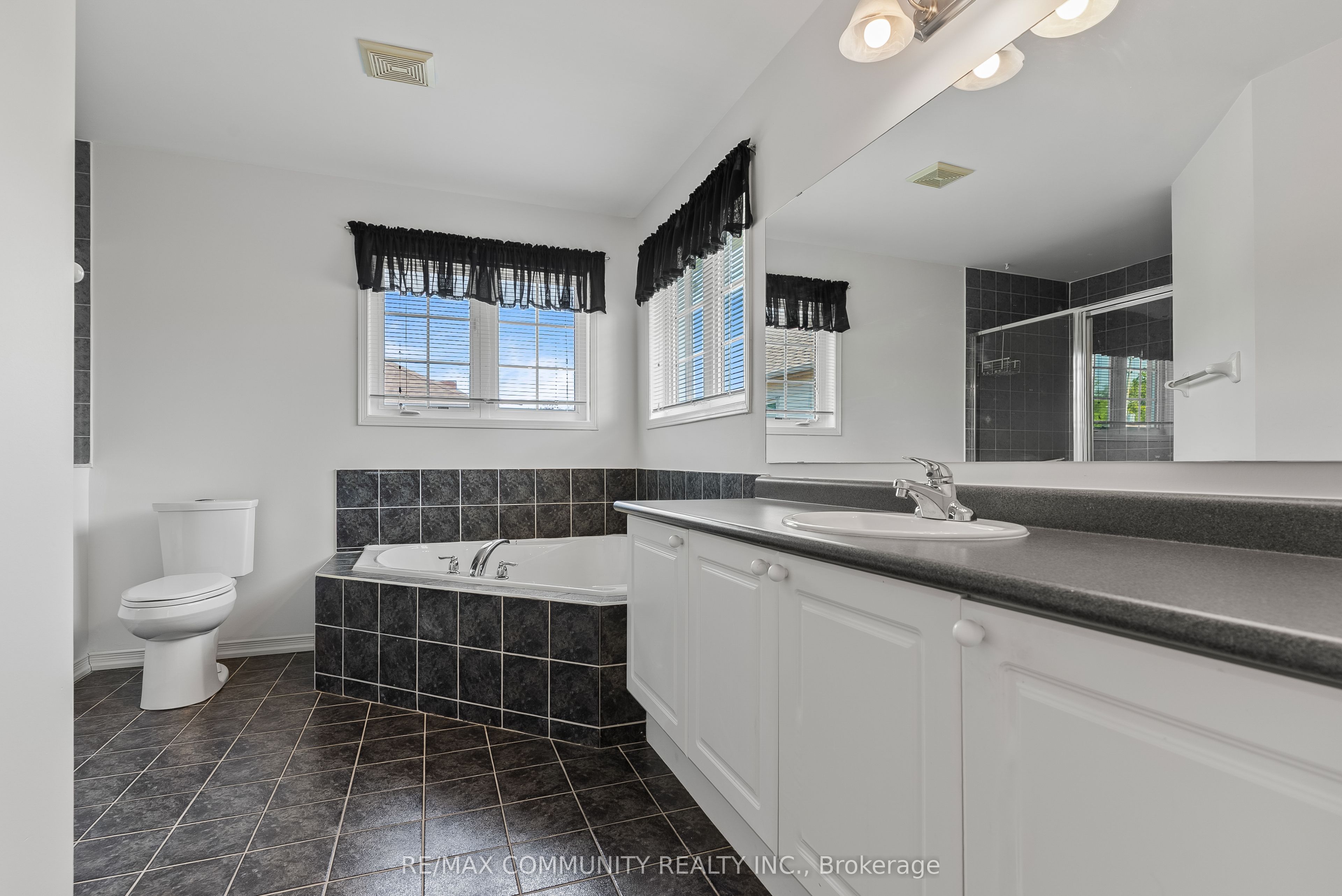 54 Morland Crescent Property Photo 24