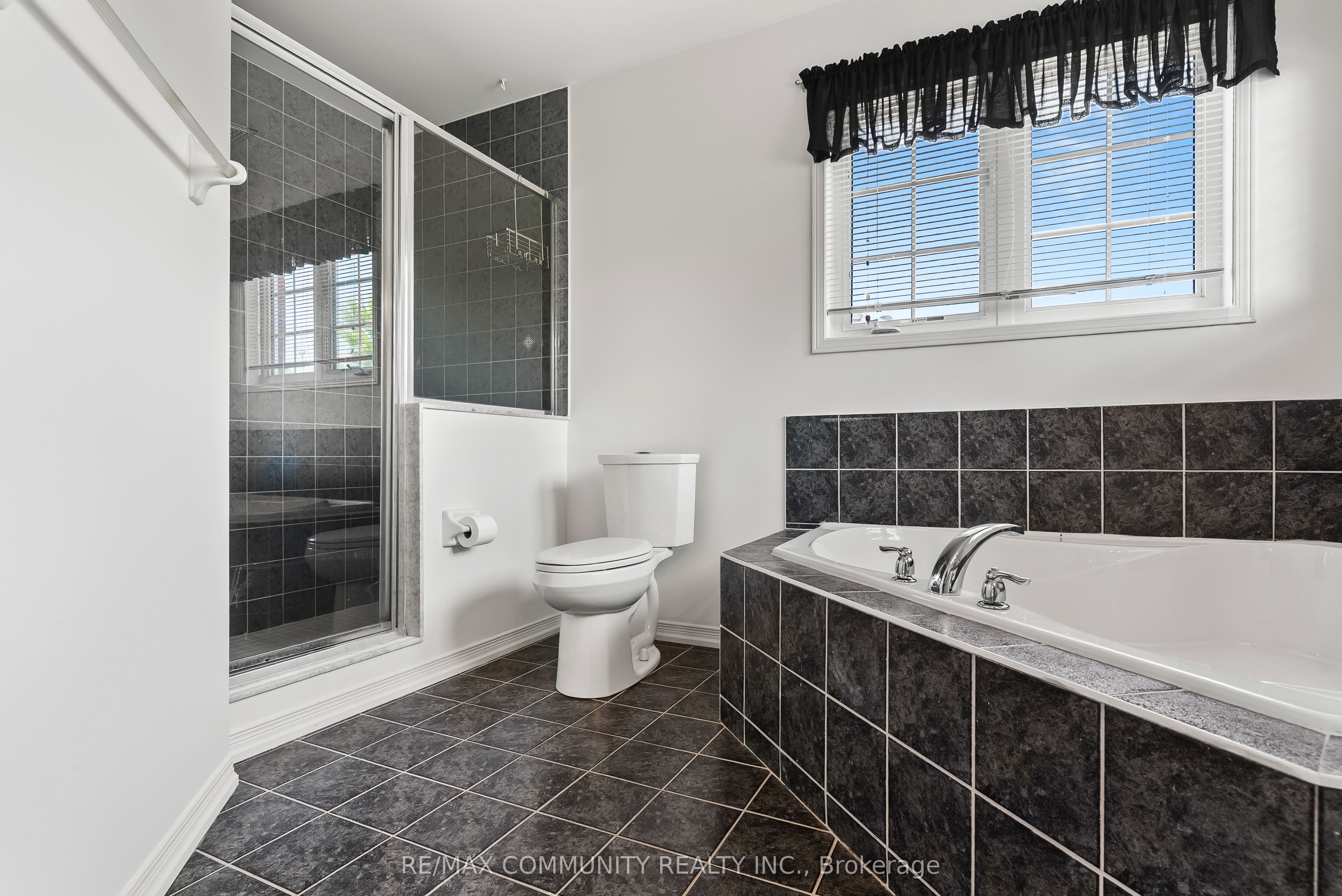 54 Morland Crescent Property Photo 25