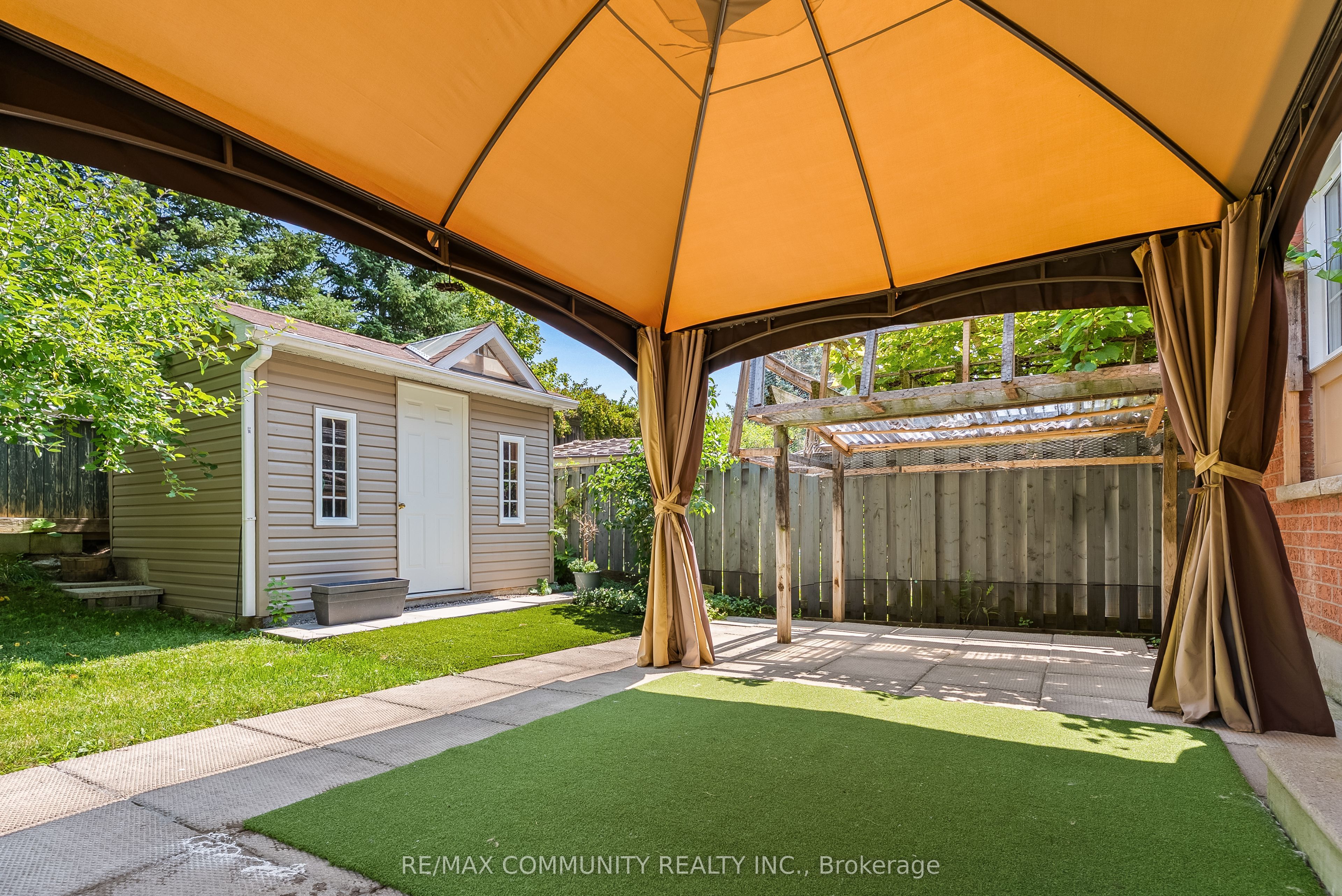 54 Morland Crescent Property Photo 39