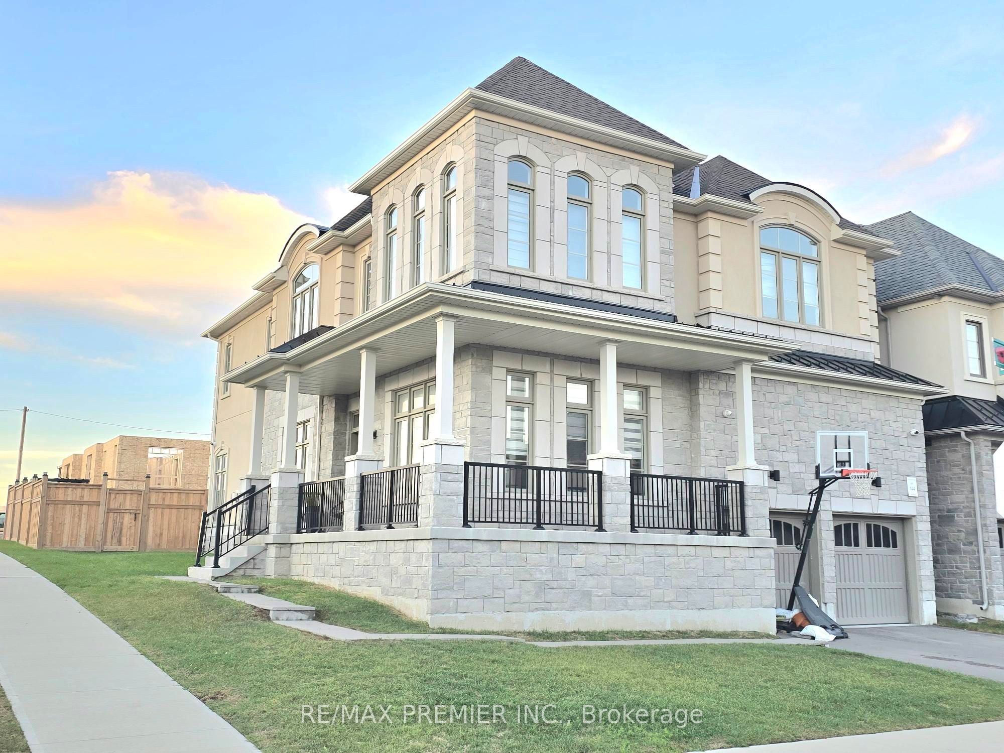 106 Ed Ewert Avenue Property Photo 1
