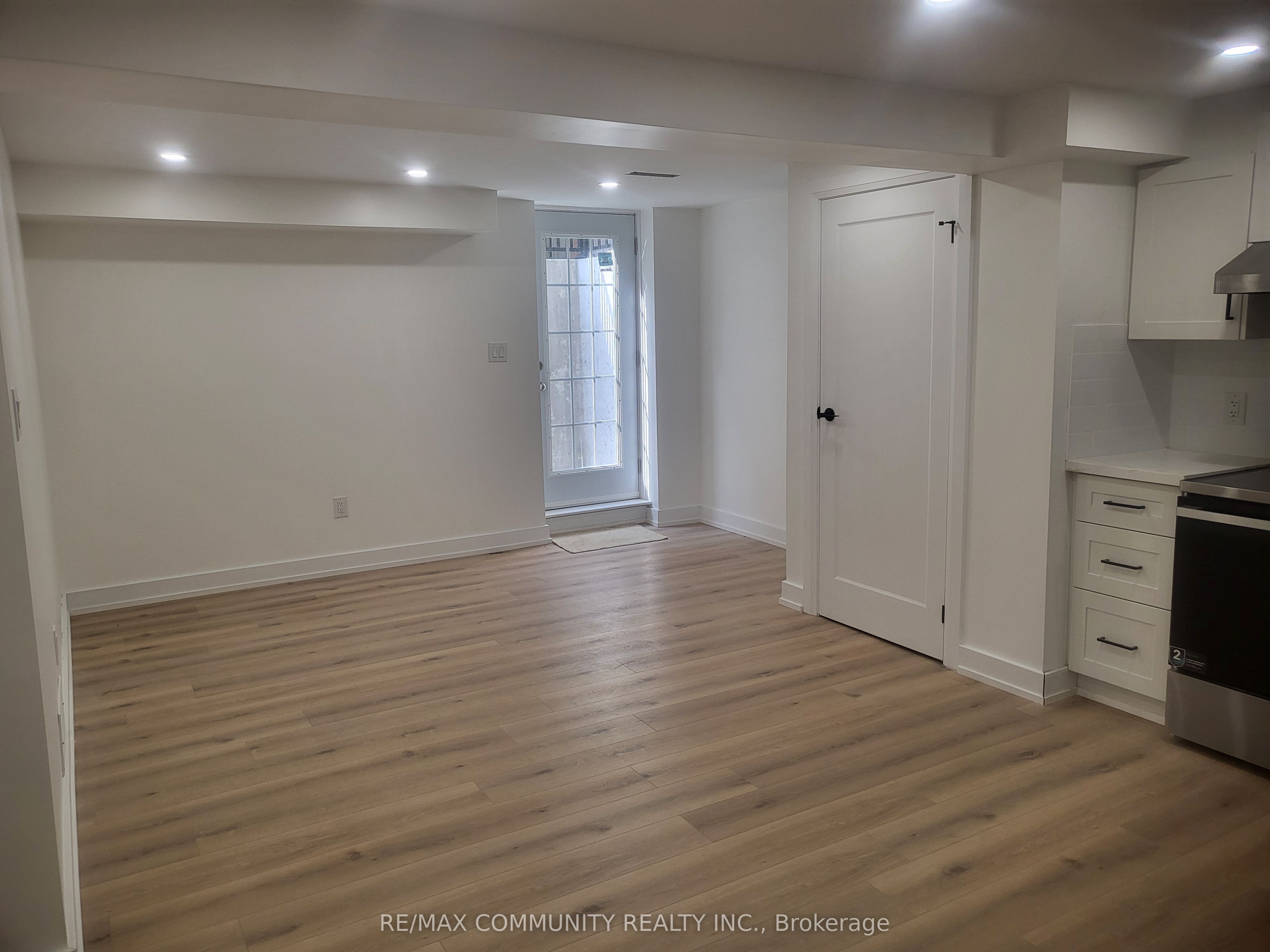 609 Amberwood Crescent Basement Property Photo 5