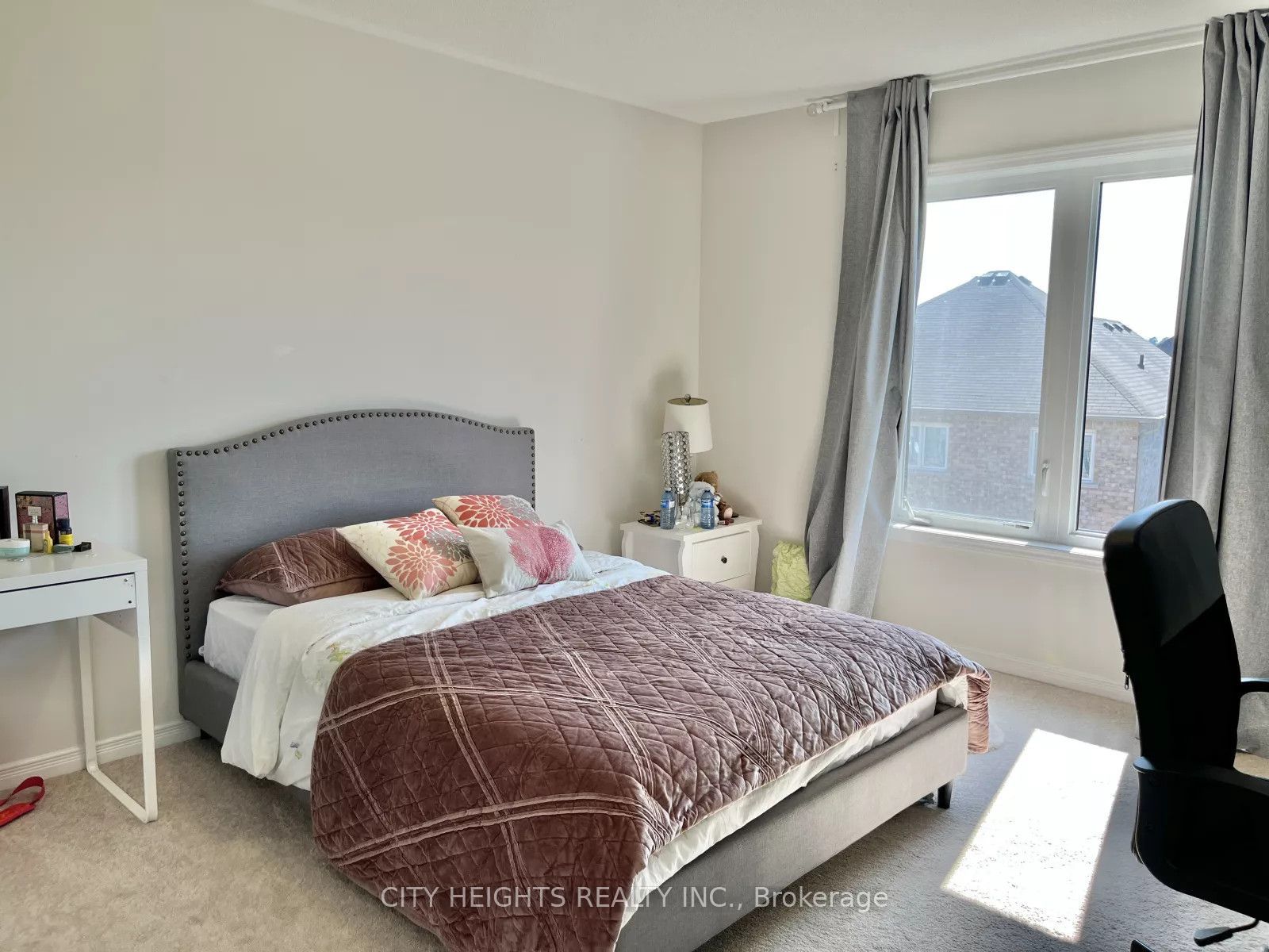 92 Jerome Way Property Photo 13