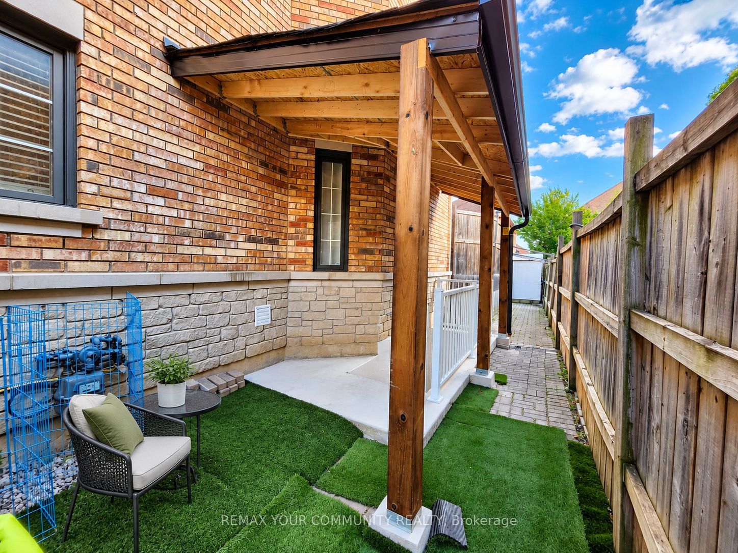 17 Morden Crescent Bsmt Property Photo 1