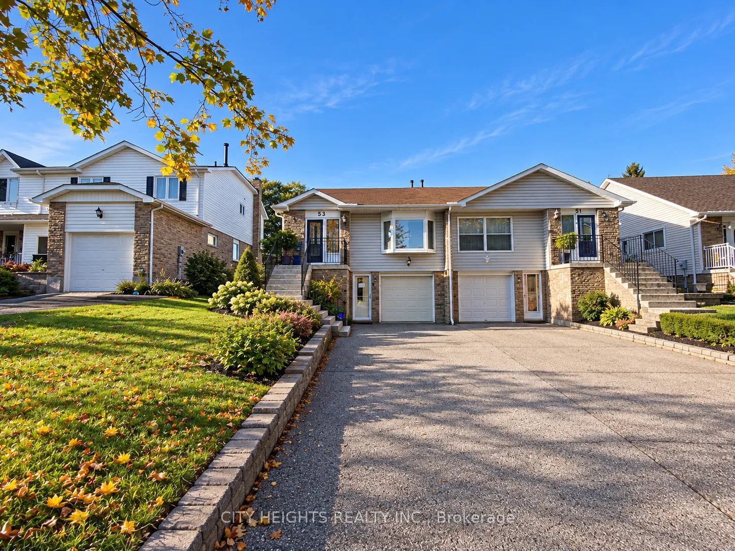 53 Goldring Drive Property Photo 3