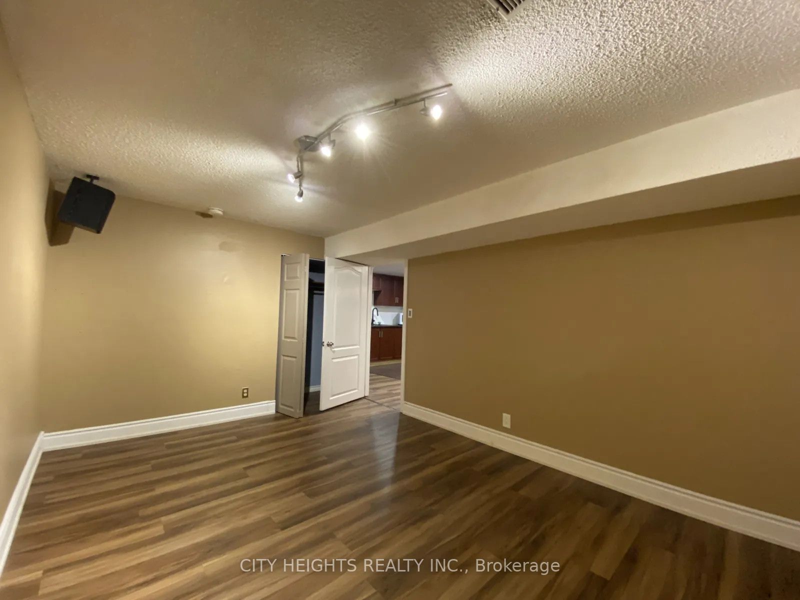 53 Goldring Drive Property Photo 11