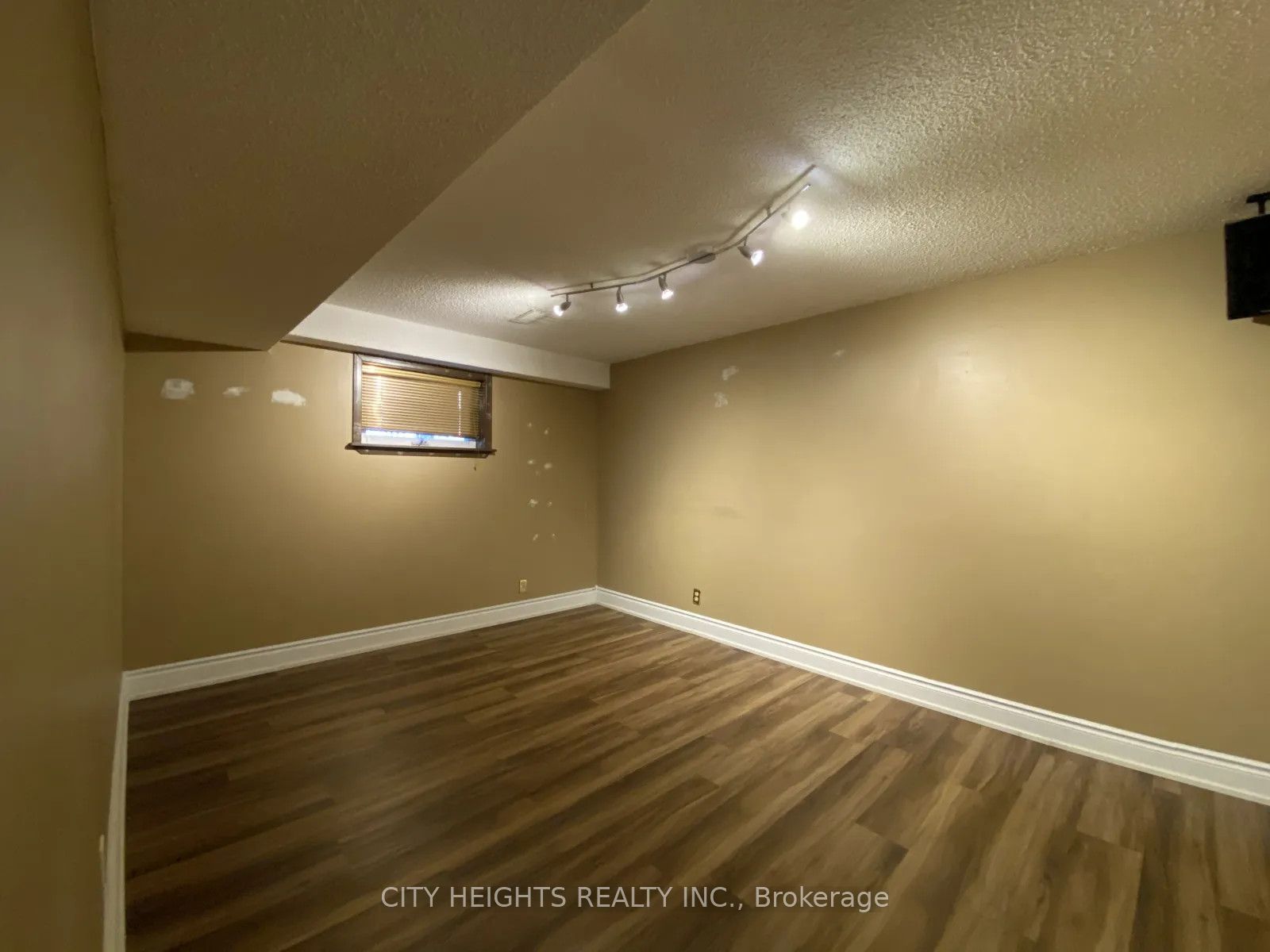 53 Goldring Drive Property Photo 34