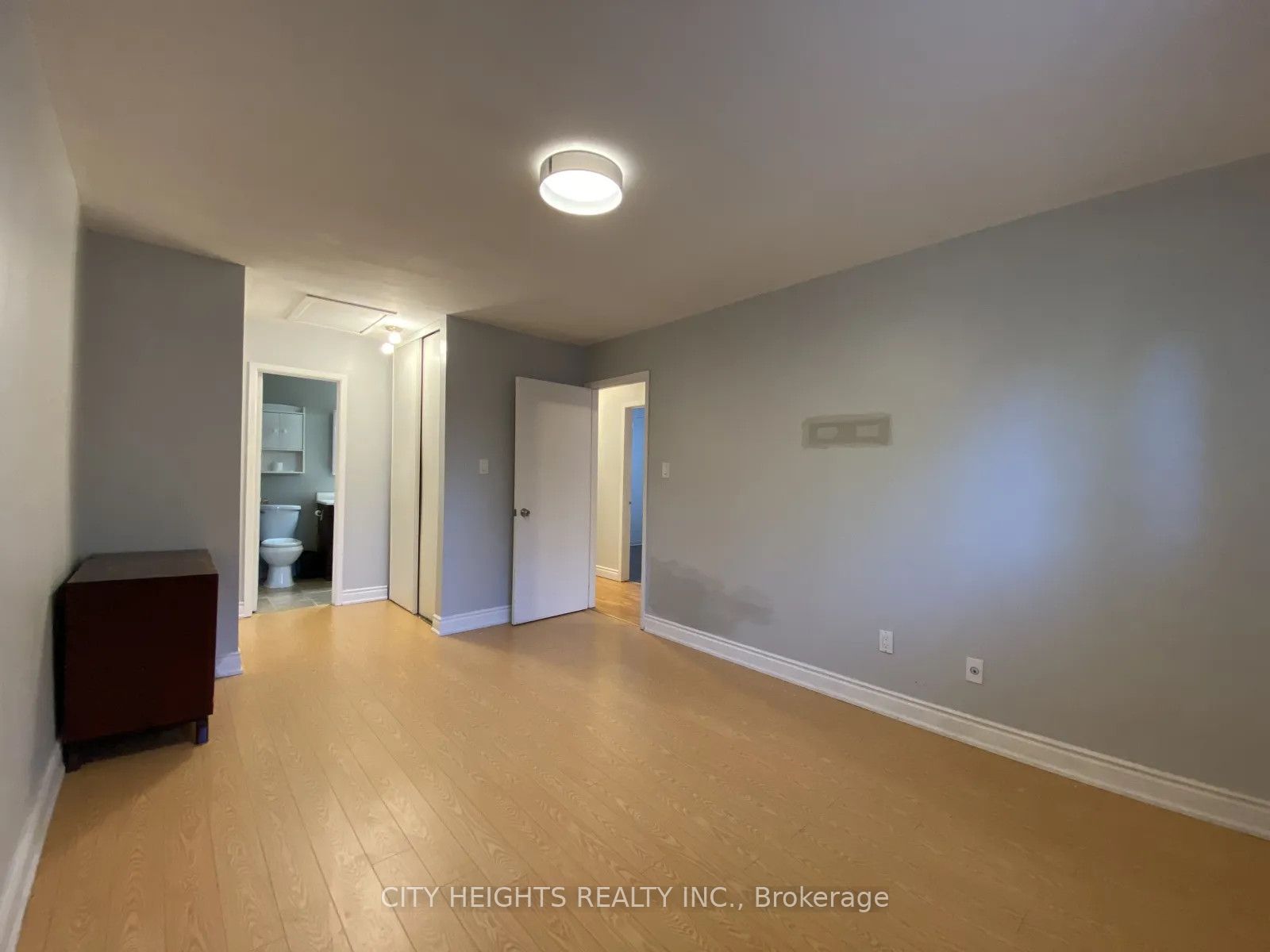 53 Goldring Drive Property Photo 37