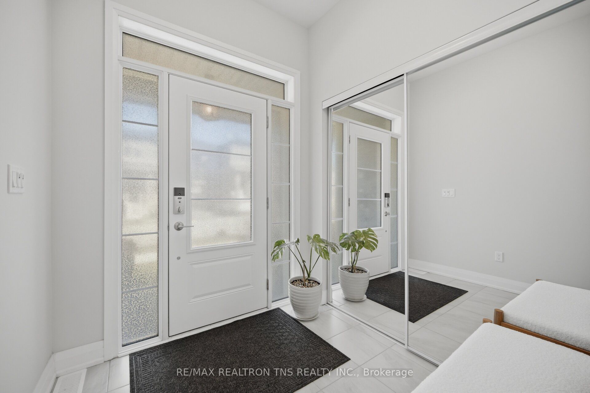 957 Cormorant Path Property Photo 3