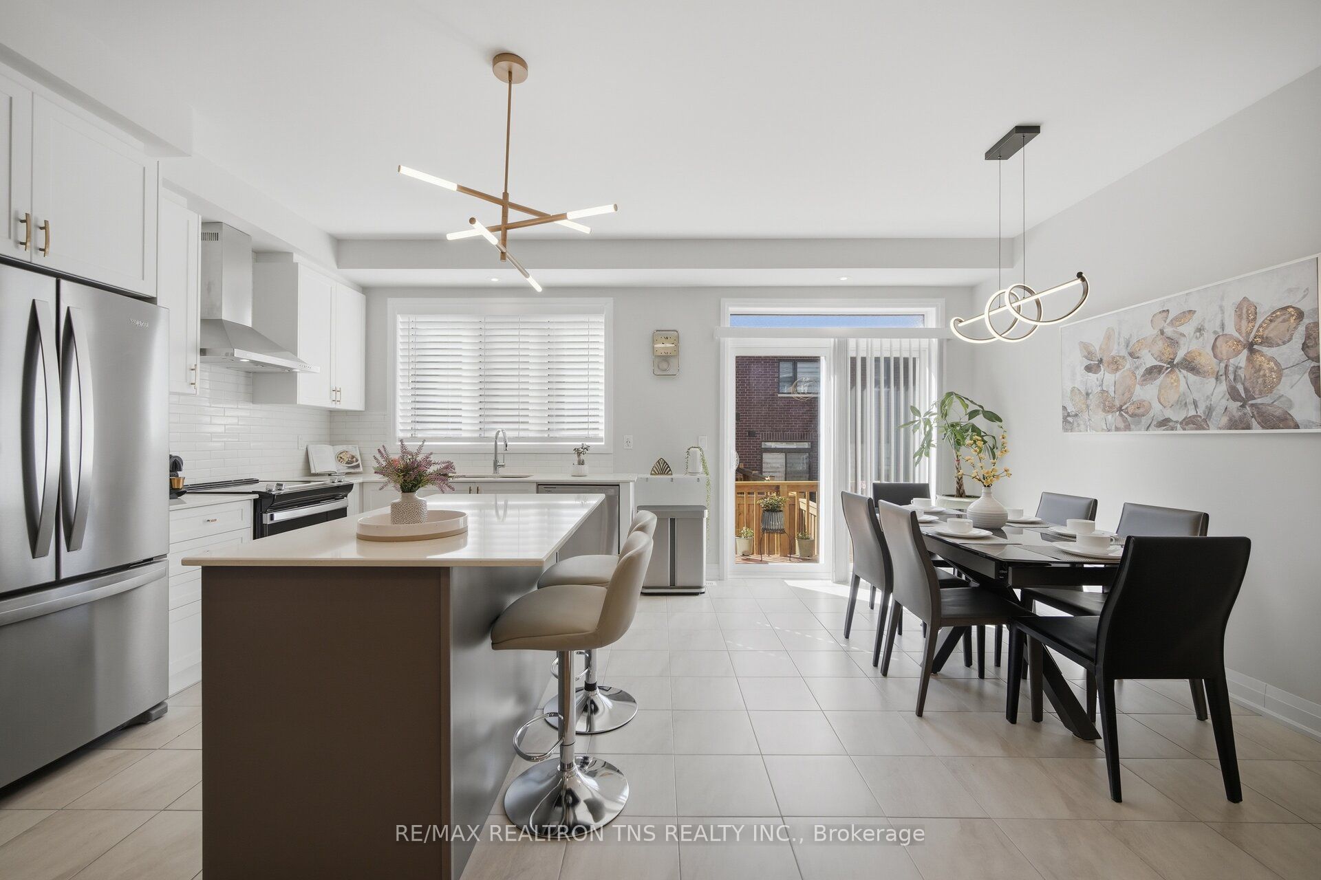957 Cormorant Path Property Photo 7