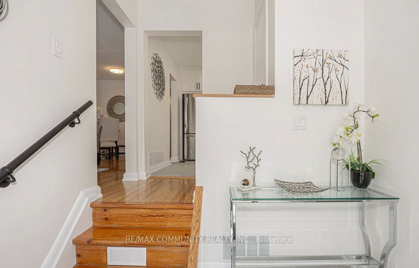 44 Falaise Road (main Fl) Property Photo 2