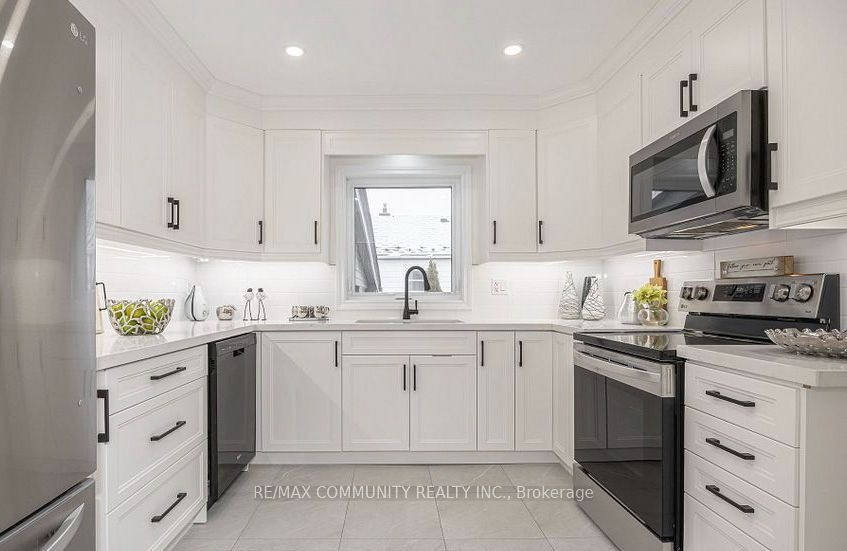 44 Falaise Road (main Fl) Property Photo 7
