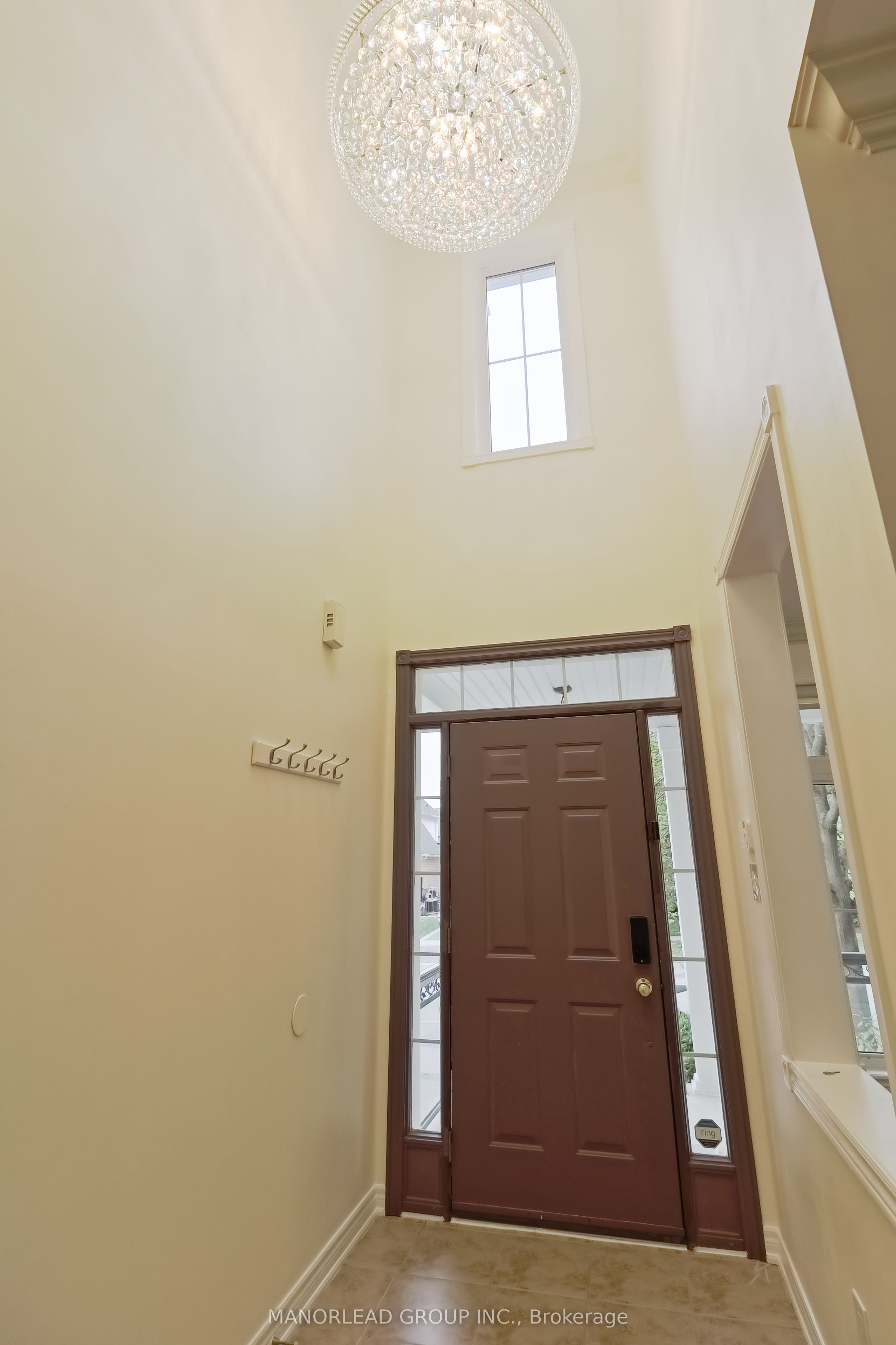 98 Holsted Drive Property Photo 3