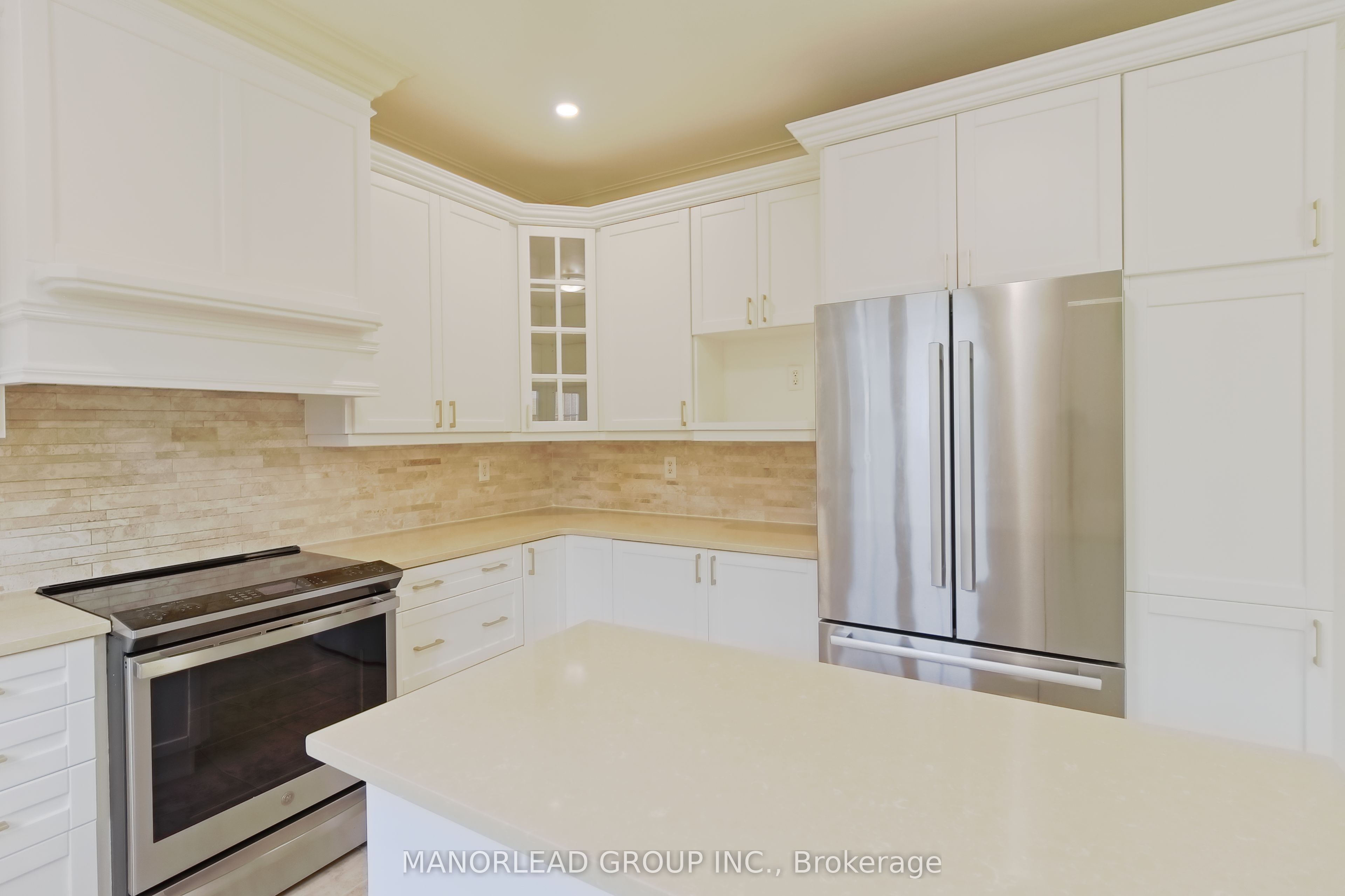 98 Holsted Drive Property Photo 16