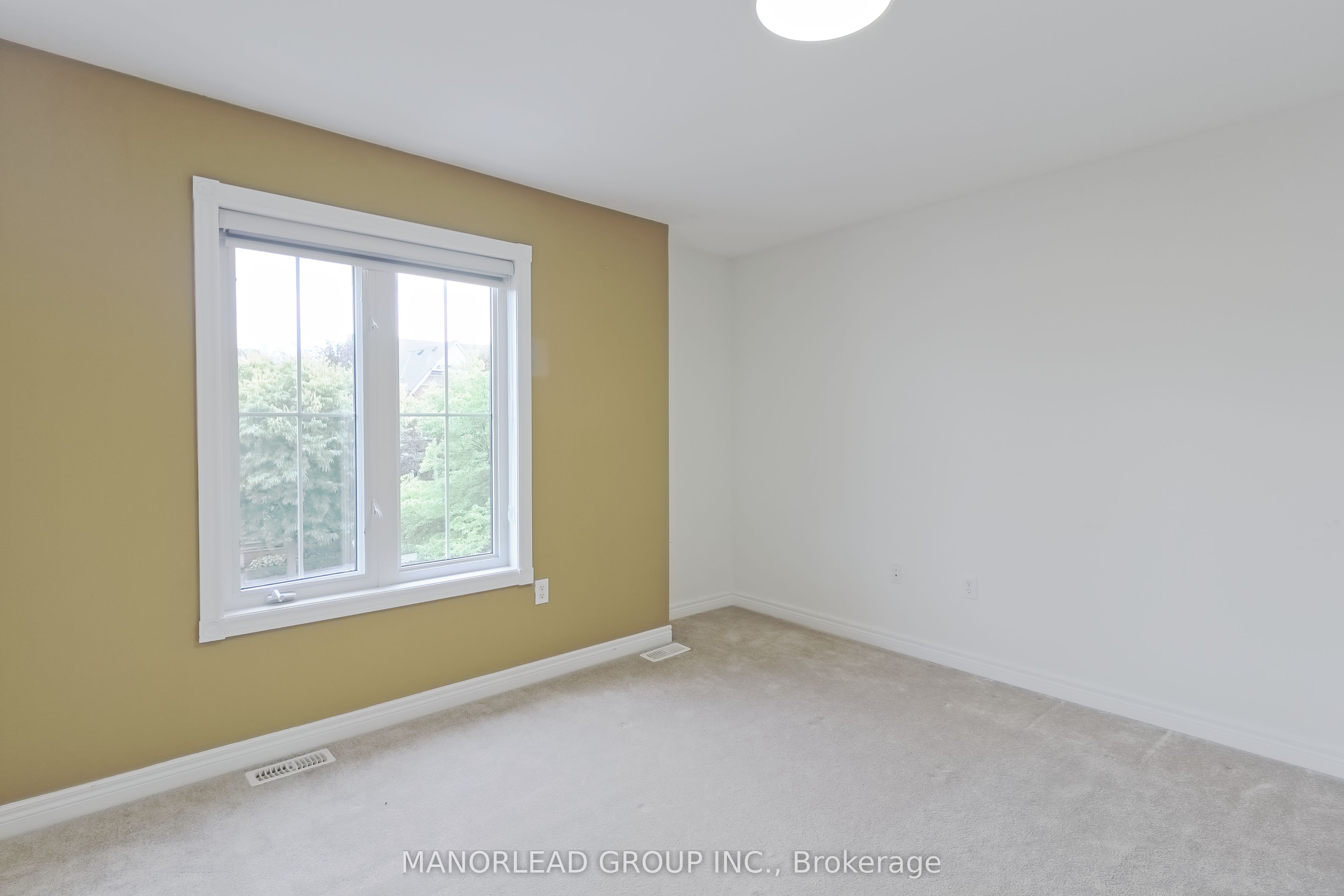 98 Holsted Drive Property Photo 22