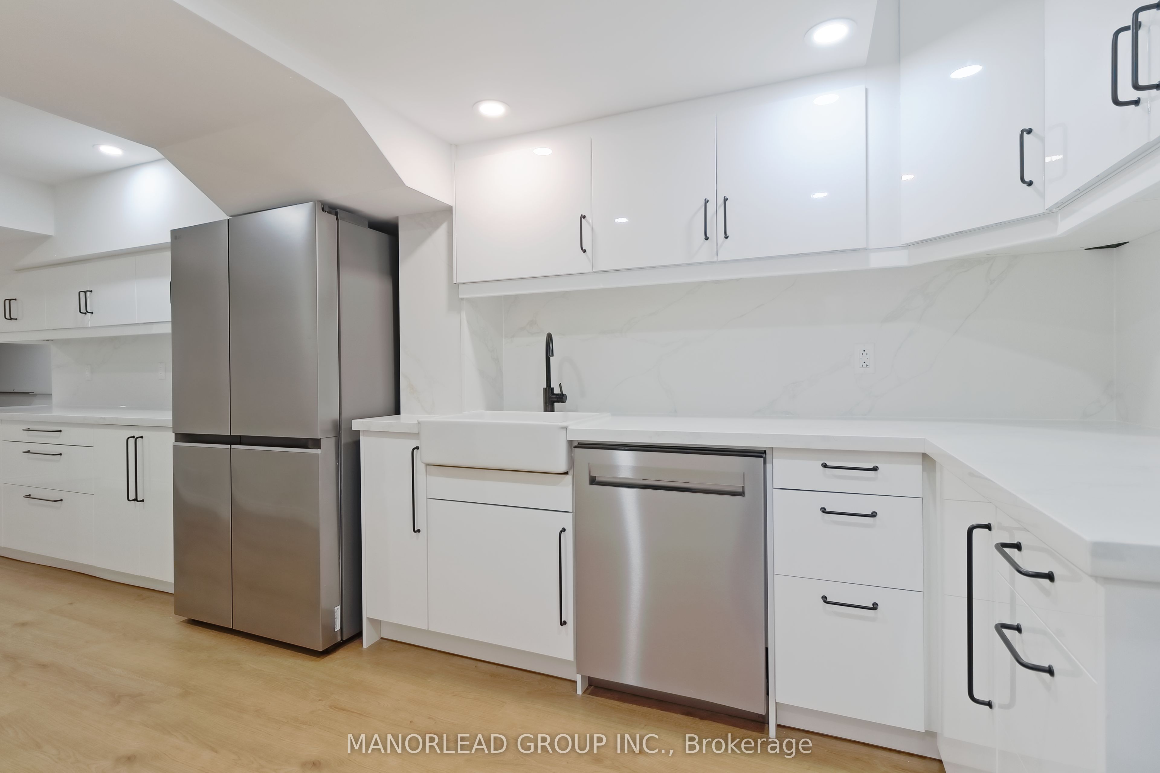 98 Holsted Drive Property Photo 34