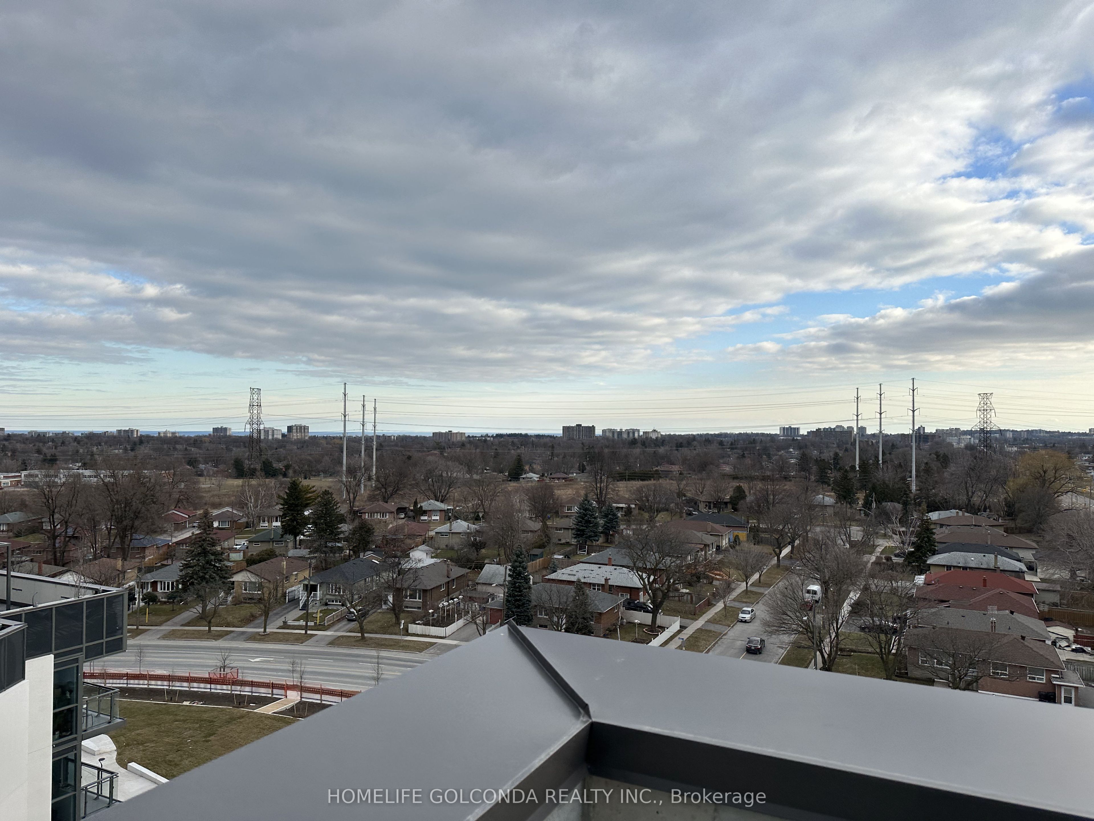 20 Meadowglen Place 905 Property Photo 15