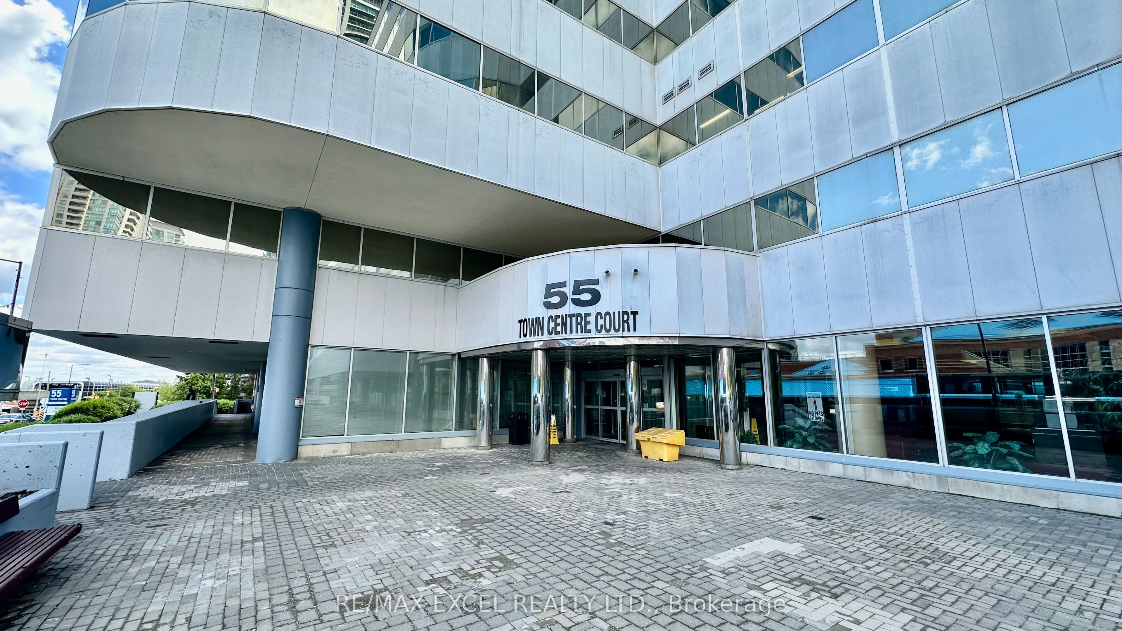 55 Town Centre Court 100 Property Photo 4