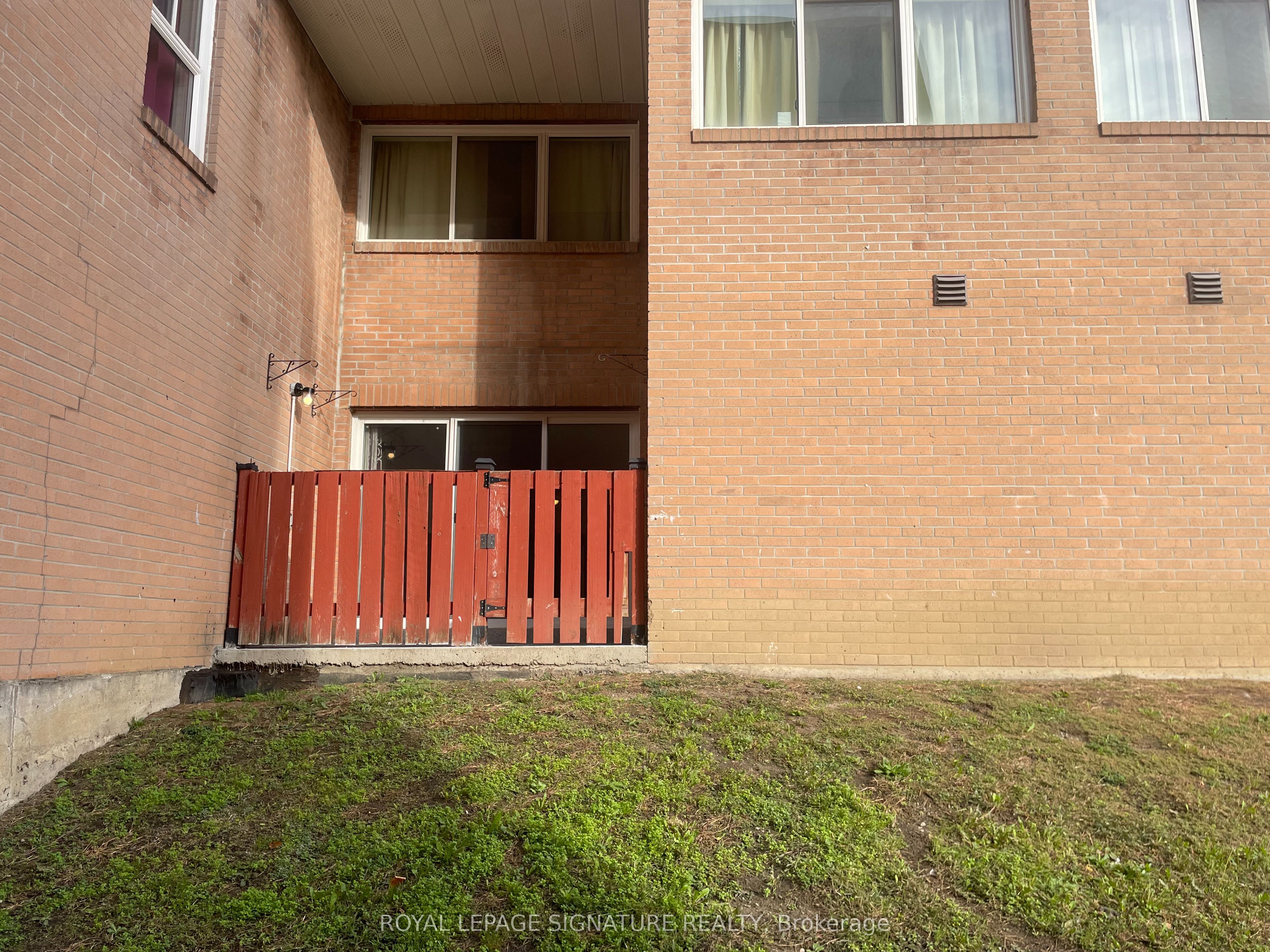 100 Mornelle Court 1084 Property Photo 21