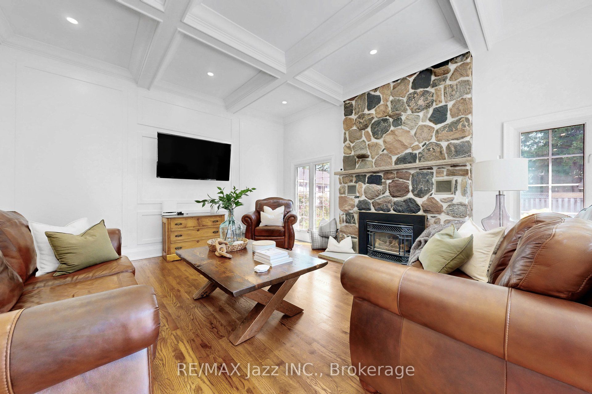 559 Masson Street Property Photo 12