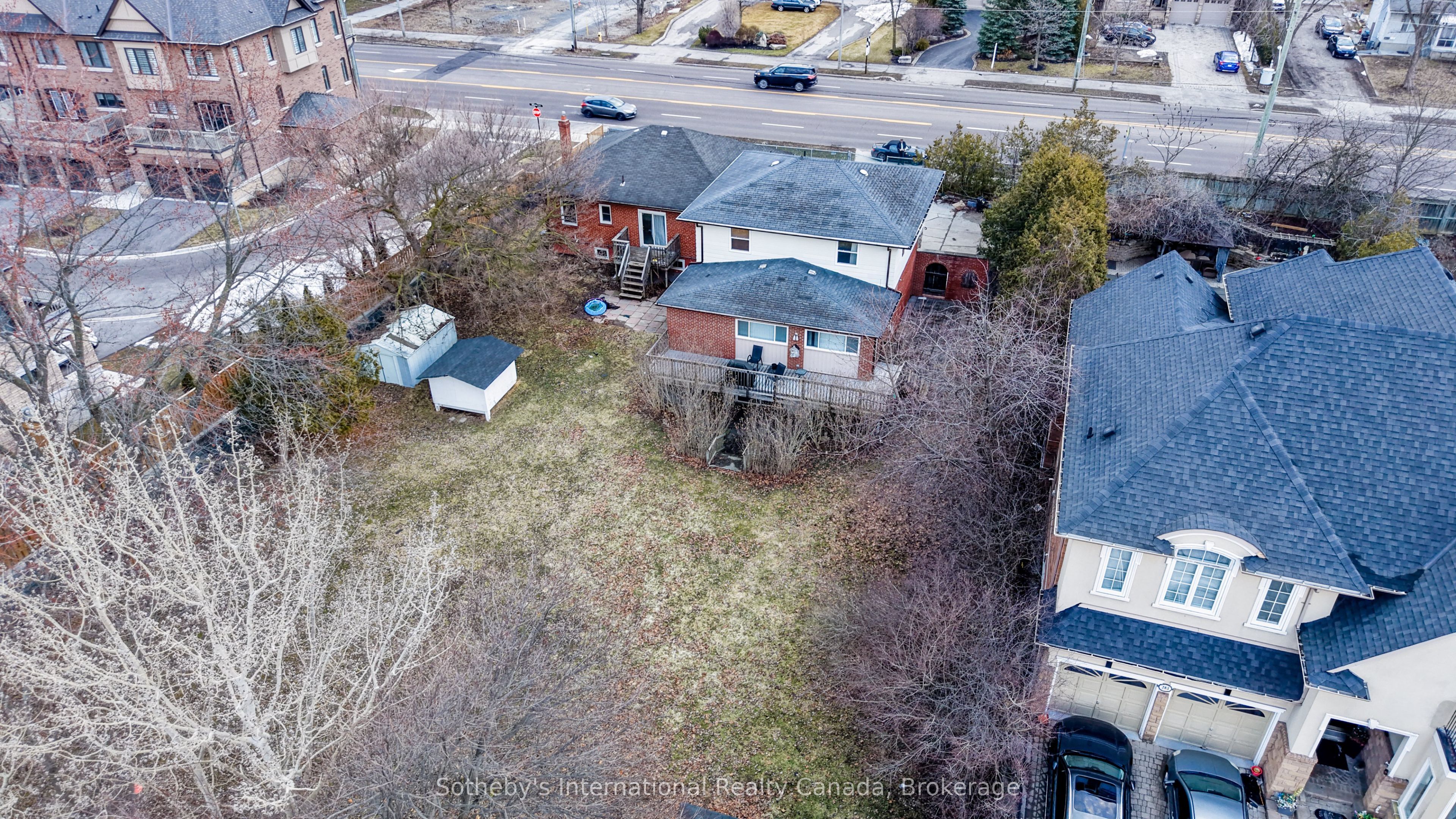 1478 Altona Road Property Photo 9