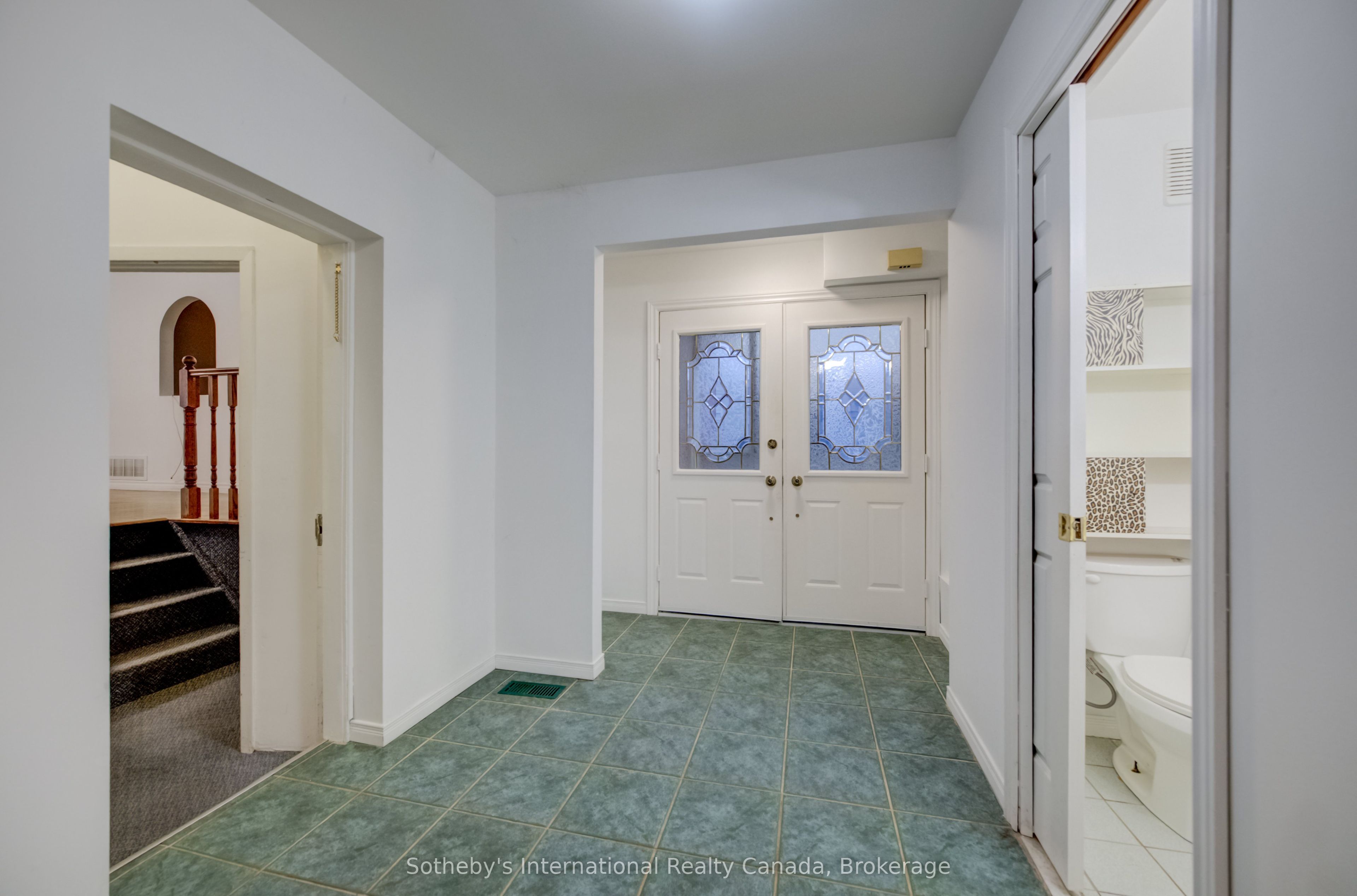 1478 Altona Road Property Photo 10