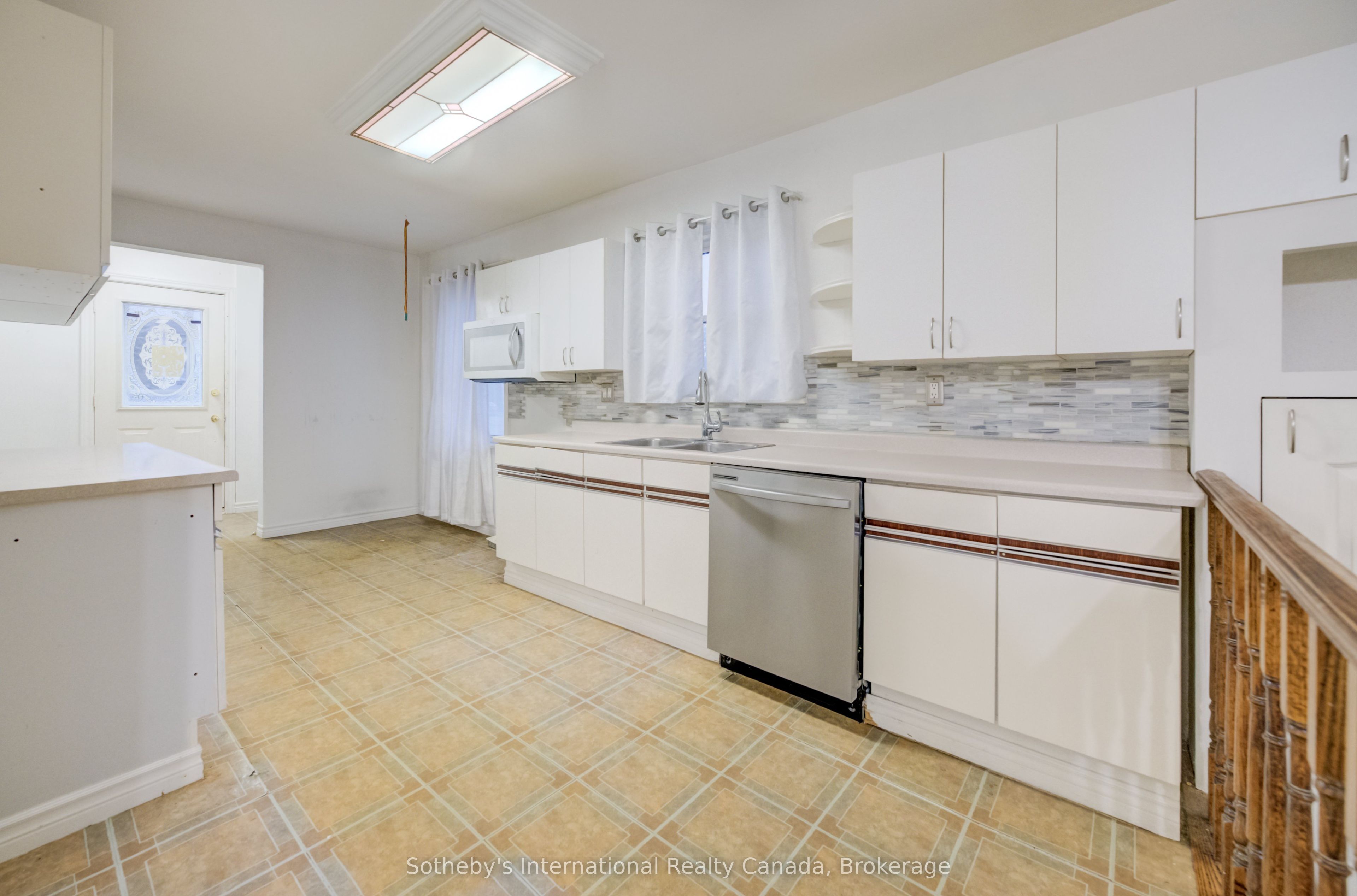 1478 Altona Road Property Photo 30