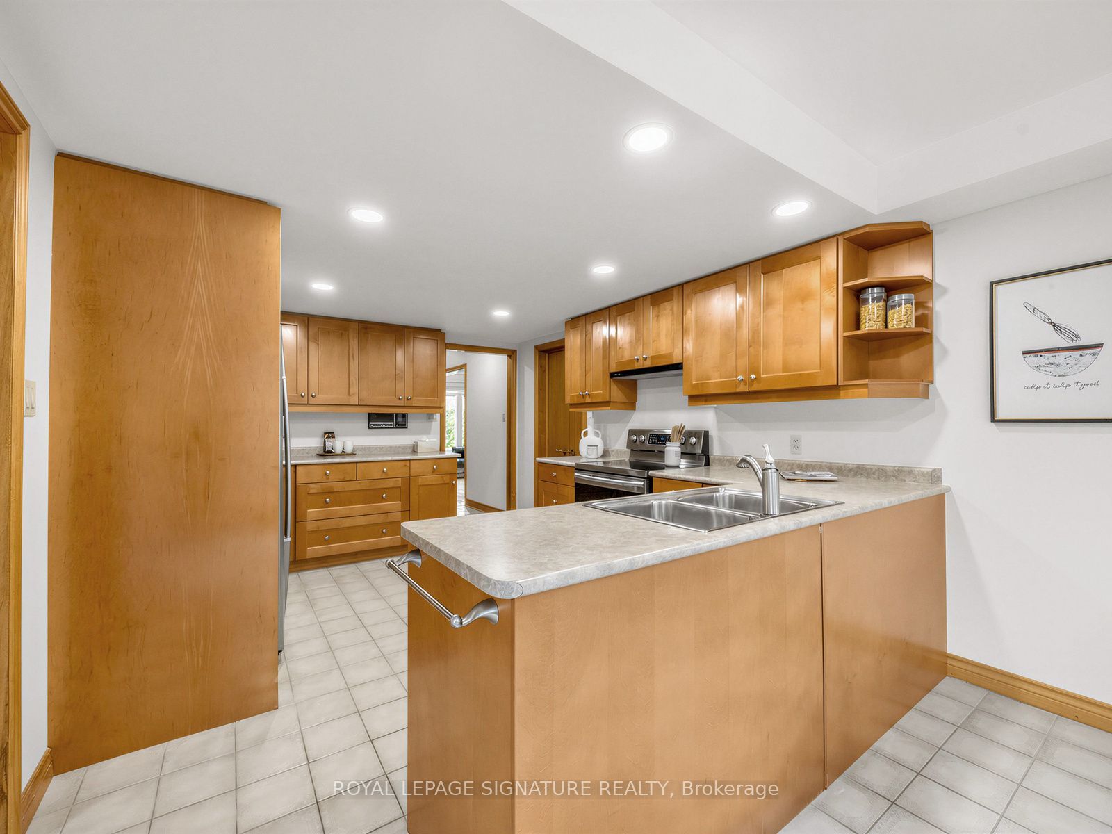 30 Invermarge Drive Property Photo 16