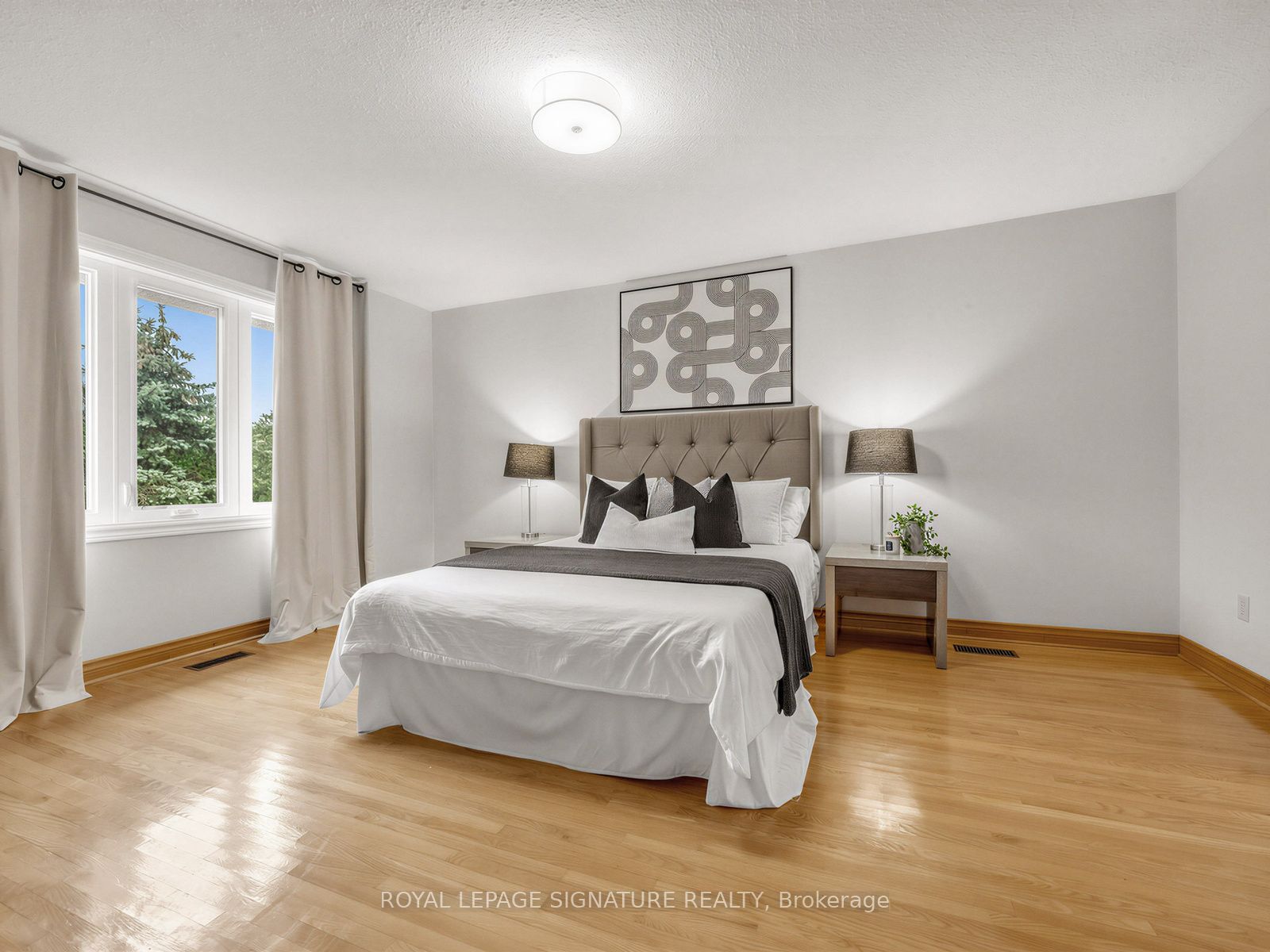 30 Invermarge Drive Property Photo 32