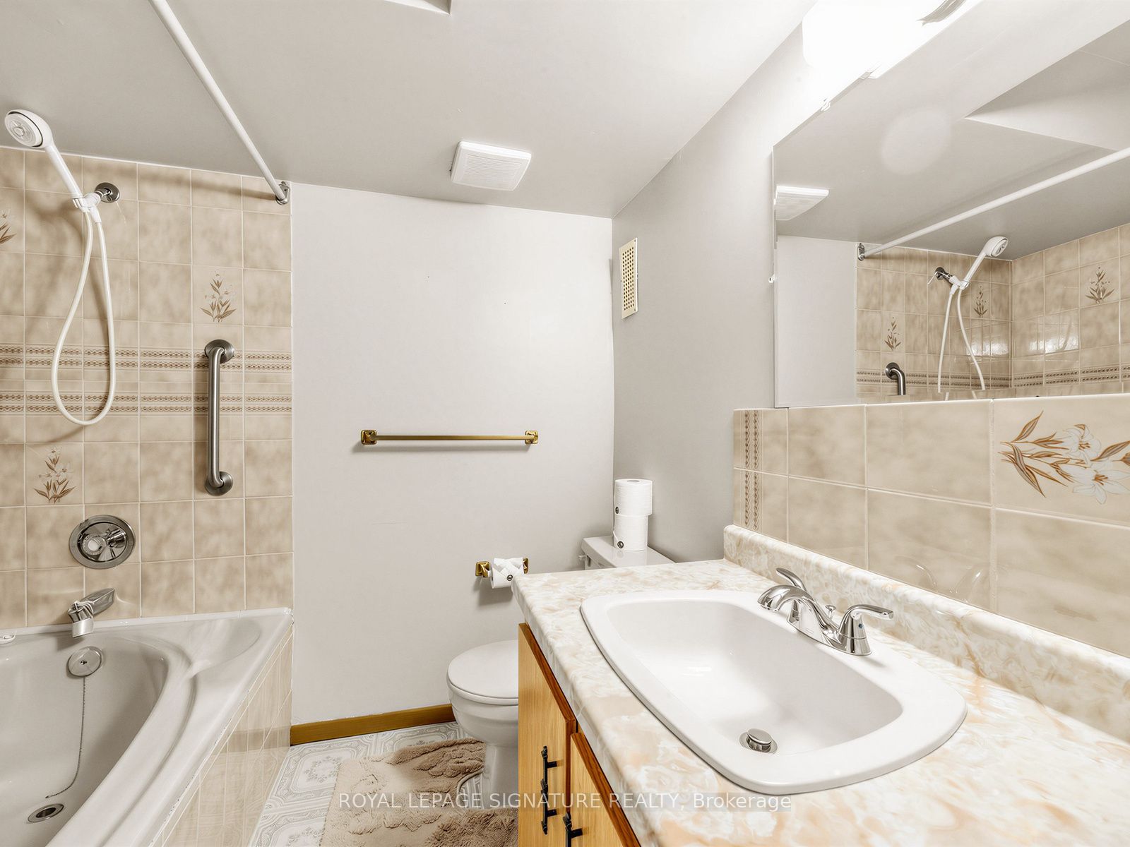 30 Invermarge Drive Property Photo 43