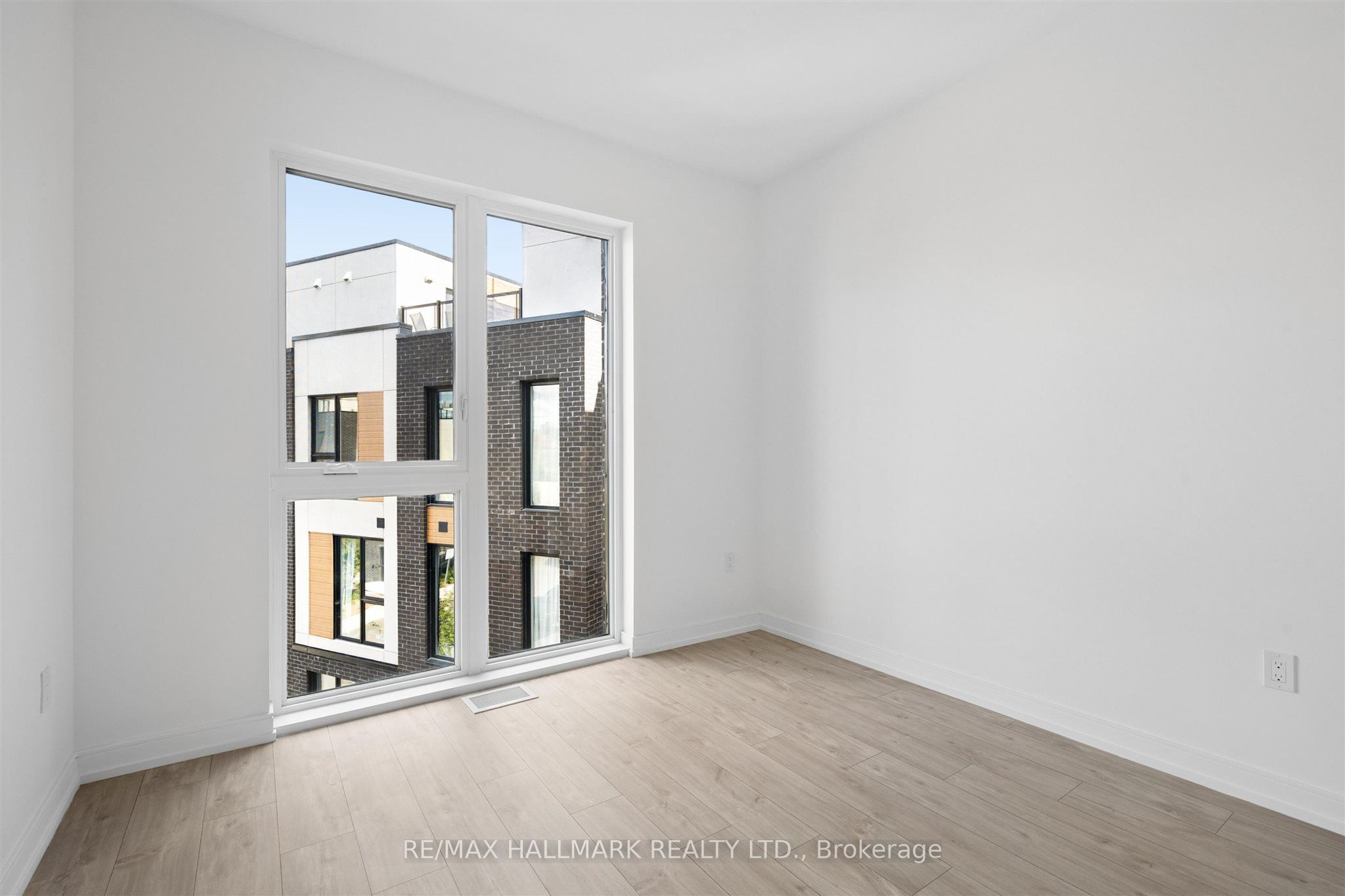 170 Clonmore Avenue 3 Property Photo 35