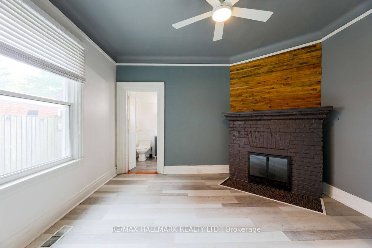 405 Kingston Road Main Floor Property Photo 8