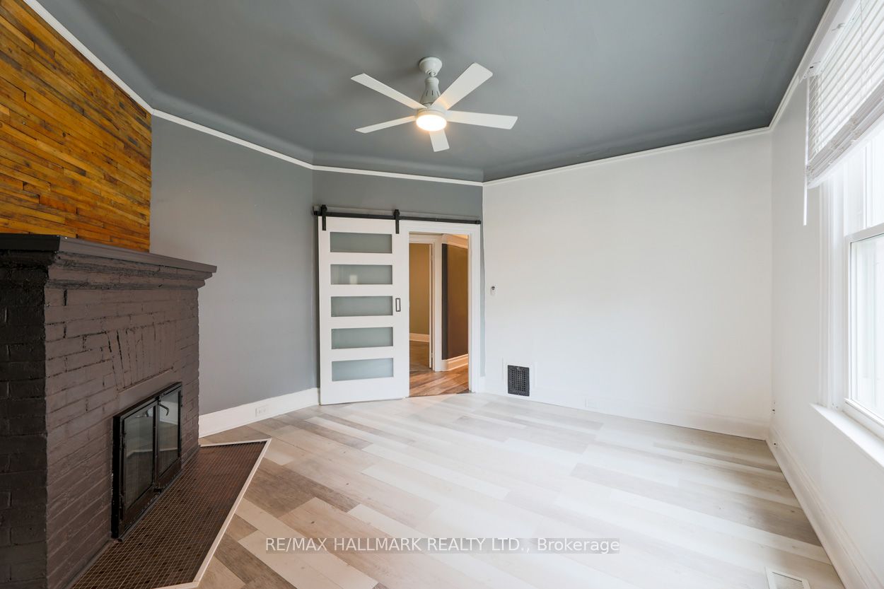 405 Kingston Road Main Floor Property Photo 9